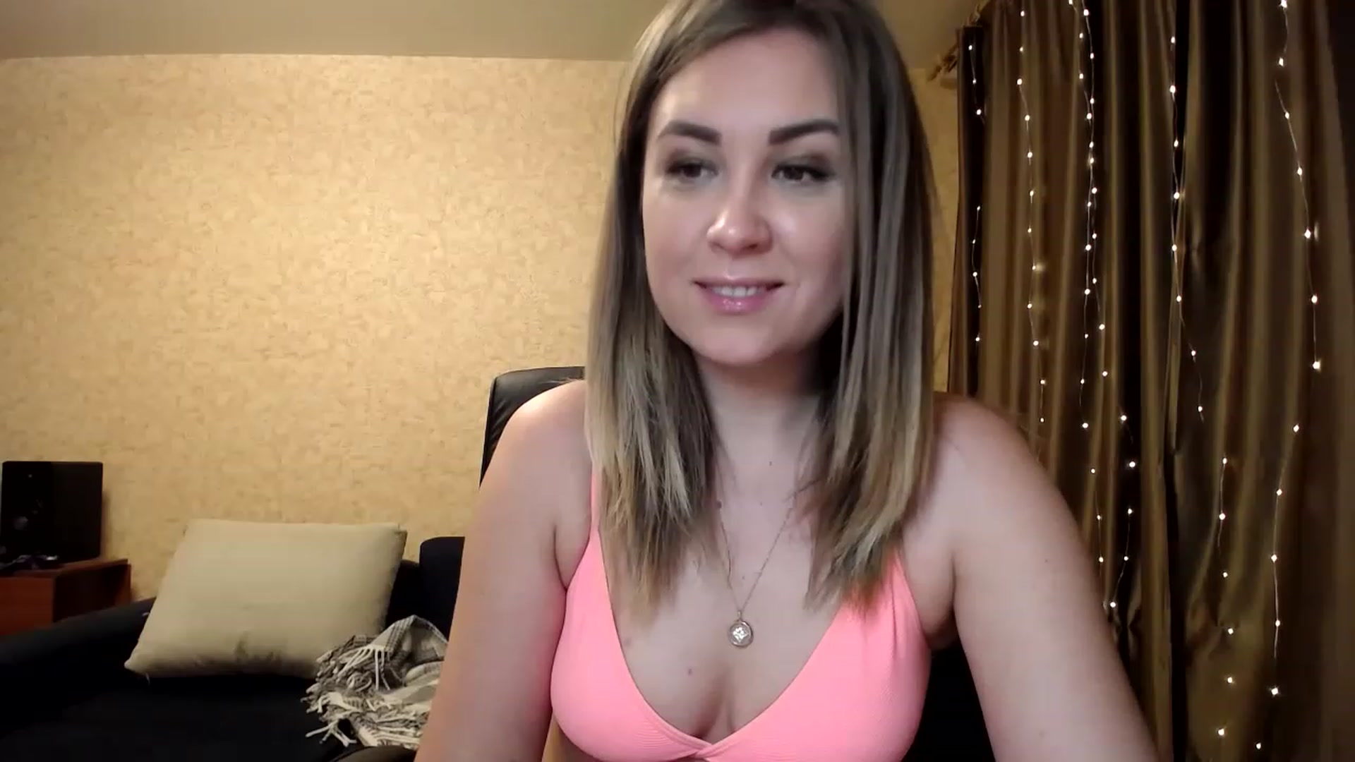 Gallery image thumbnail from Tarot__Reader's myfreecams stream on, 01/22/2023, 02:31 image 12 of 20
