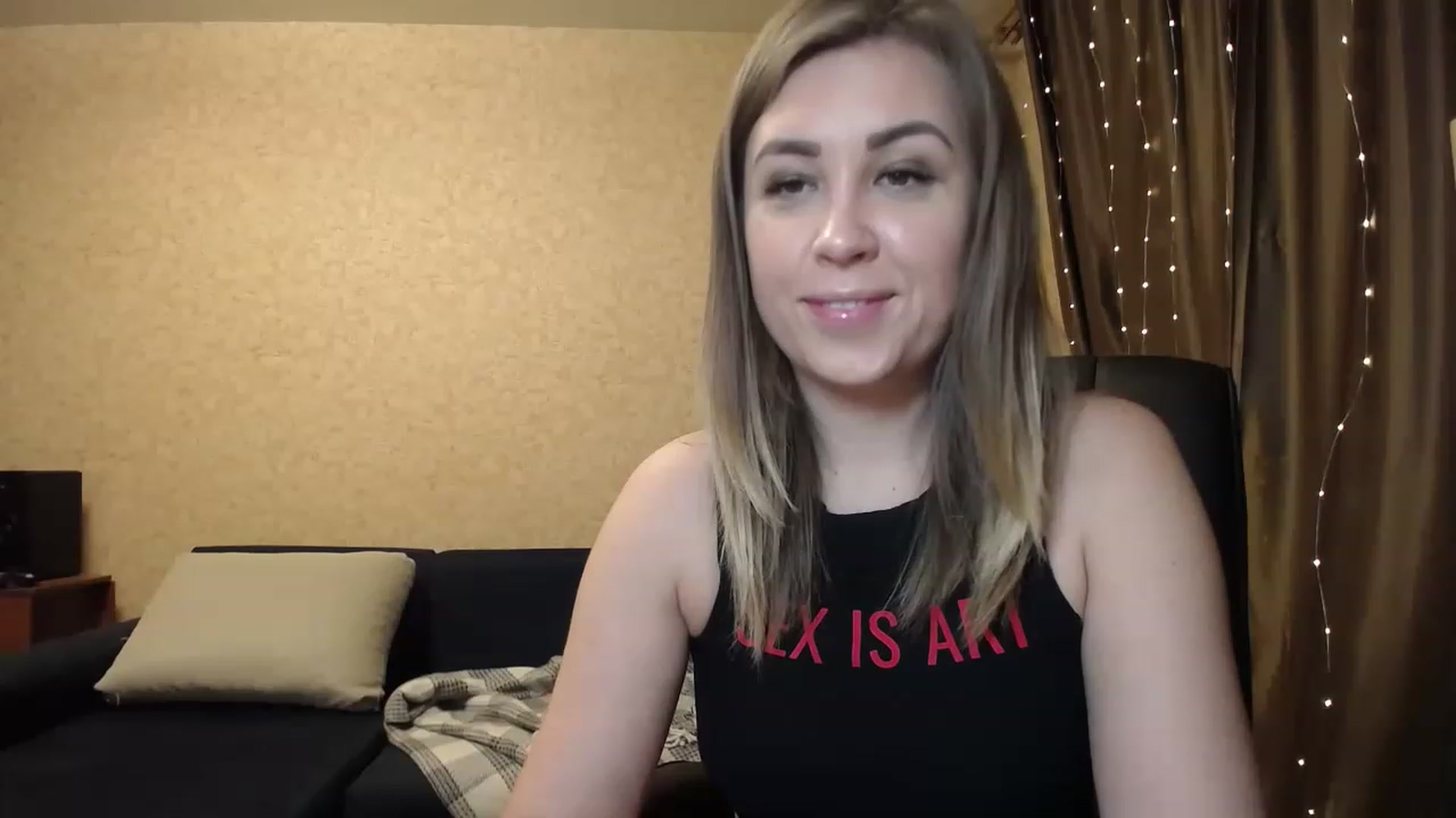 Gallery image thumbnail from Tarot__Reader's myfreecams stream on, 01/22/2023, 21:14 image 8 of 20