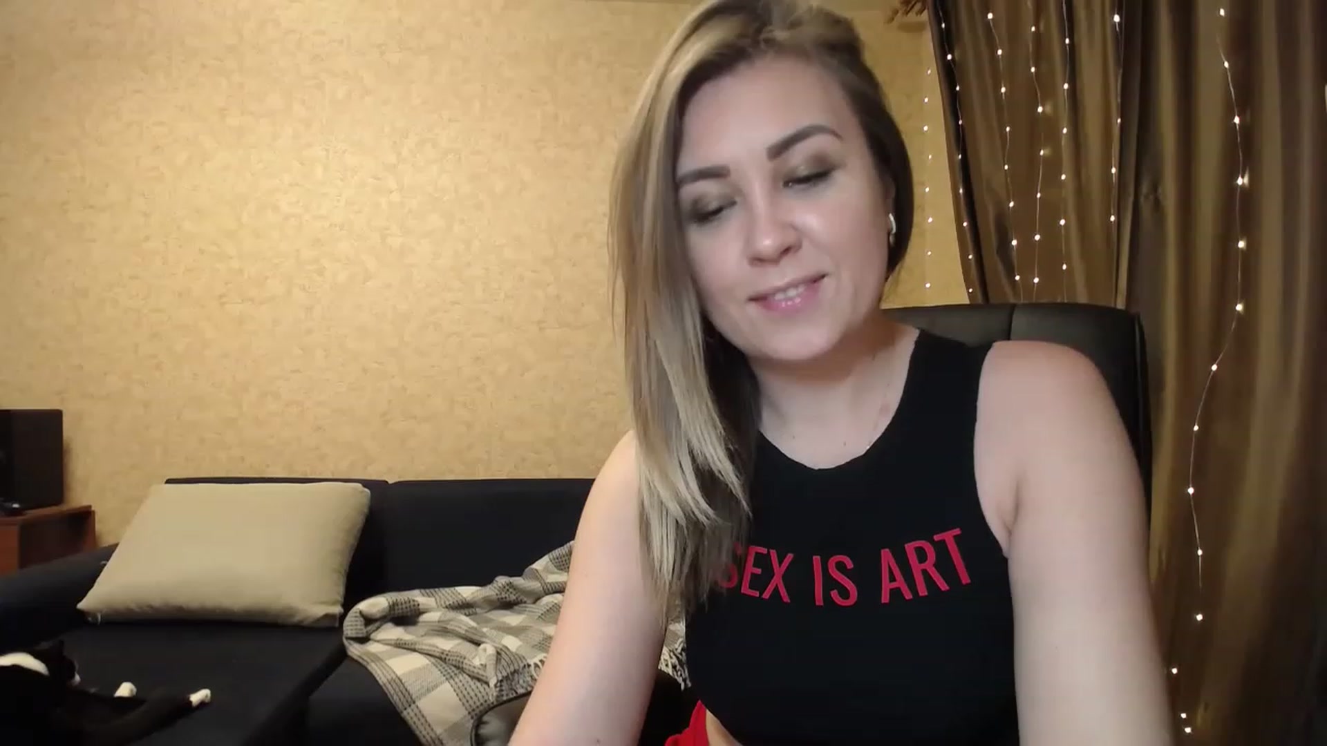 Gallery image thumbnail from Tarot__Reader's myfreecams stream on, 01/22/2023, 21:14 image 14 of 20