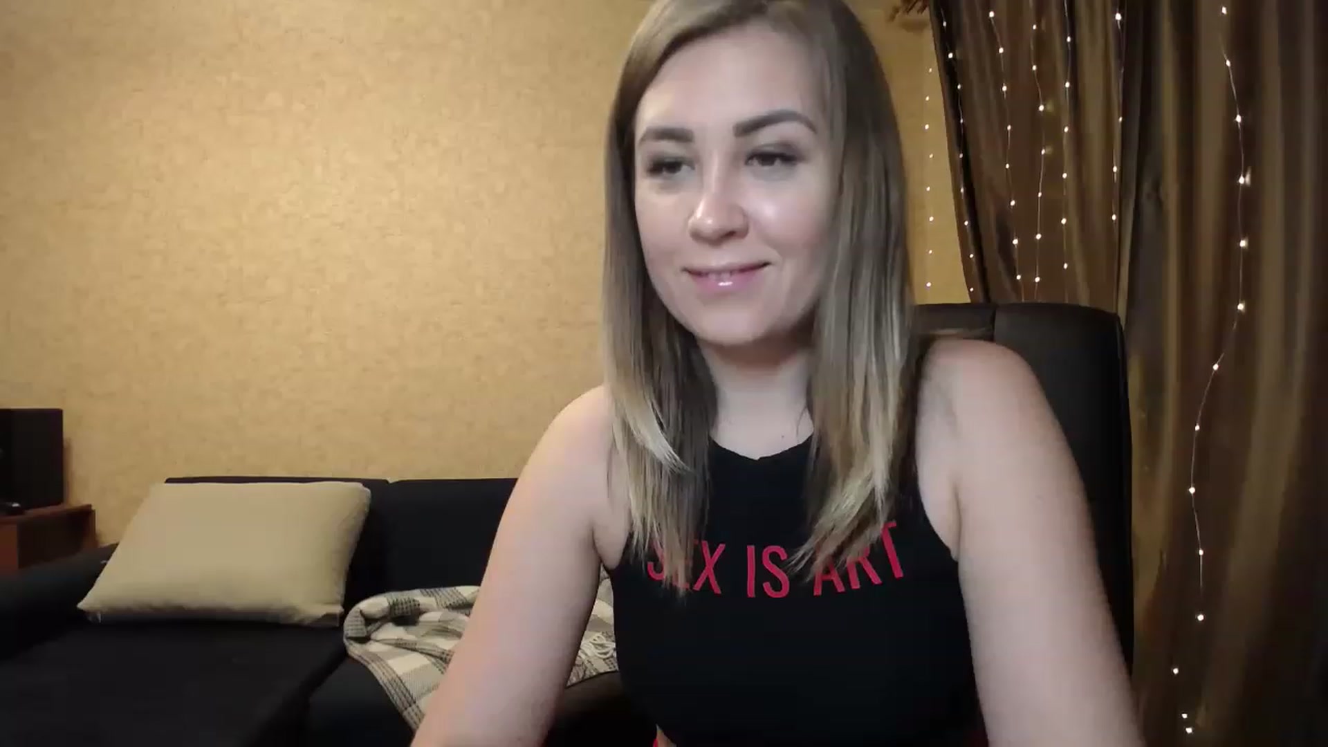 Gallery image thumbnail from Tarot__Reader's myfreecams stream on, 01/22/2023, 21:14 image 10 of 20