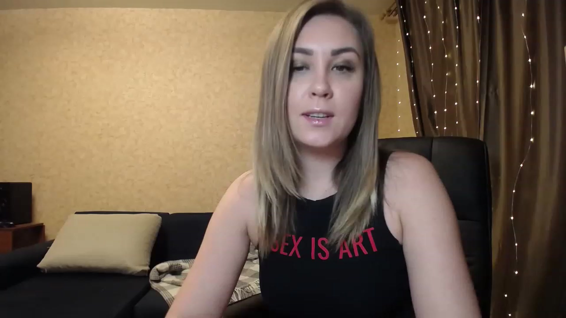 Gallery image thumbnail from Tarot__Reader's myfreecams stream on, 01/22/2023, 21:14 image 2 of 20