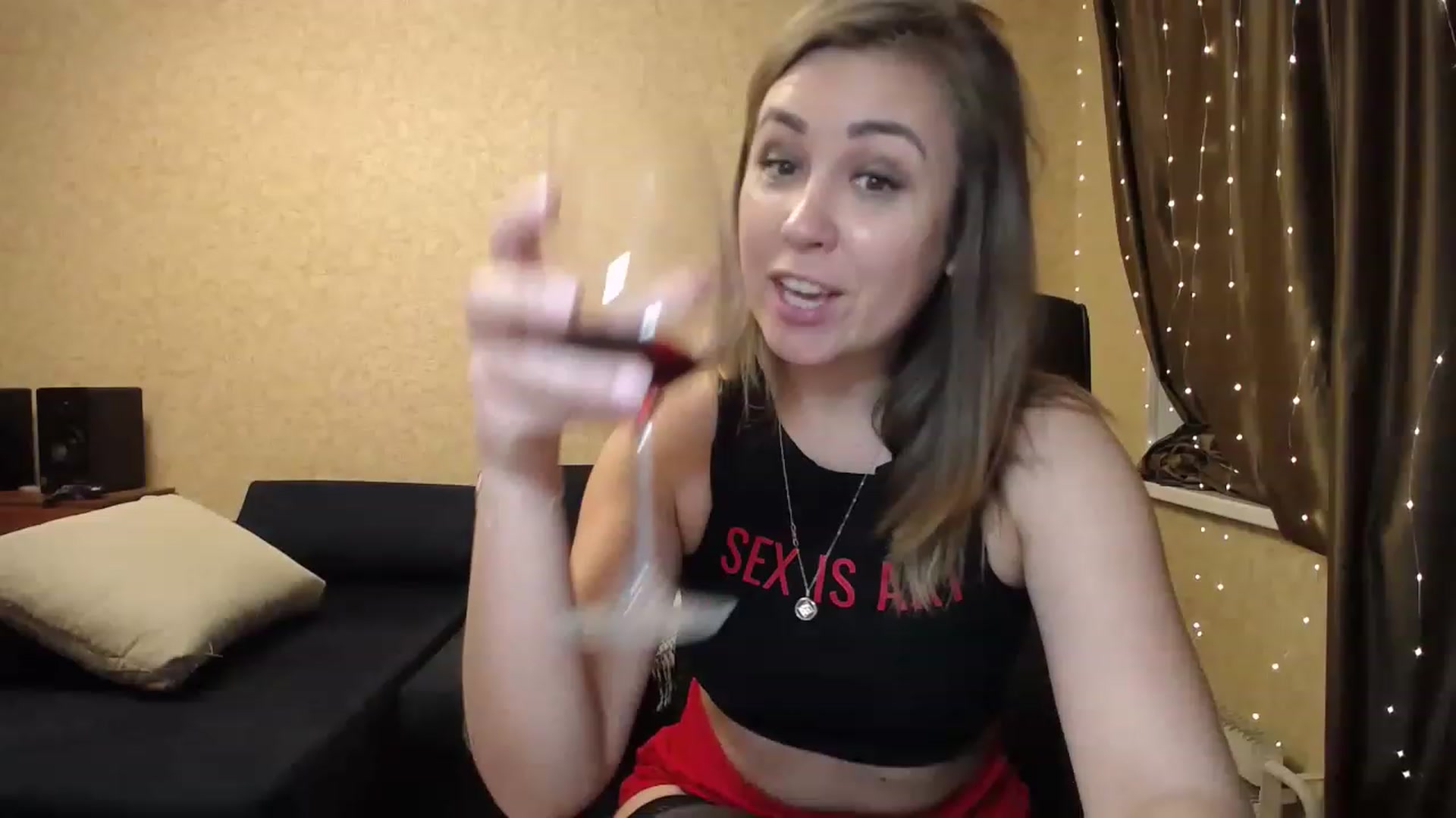 Gallery image thumbnail from Tarot__Reader's myfreecams stream on, 01/22/2023, 23:51 image 11 of 20