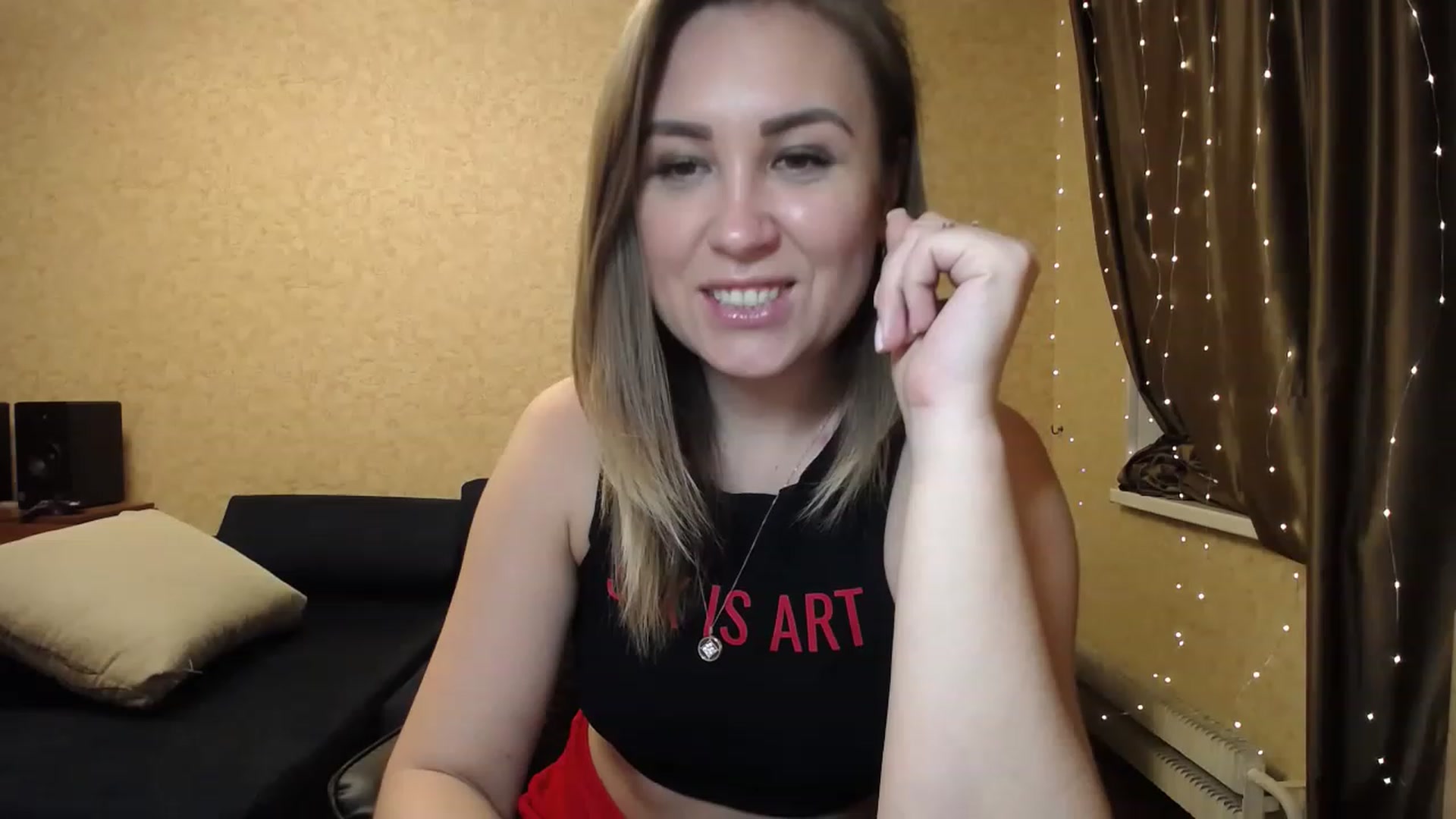 Gallery image thumbnail from Tarot__Reader's myfreecams stream on, 01/22/2023, 23:51 image 1 of 20