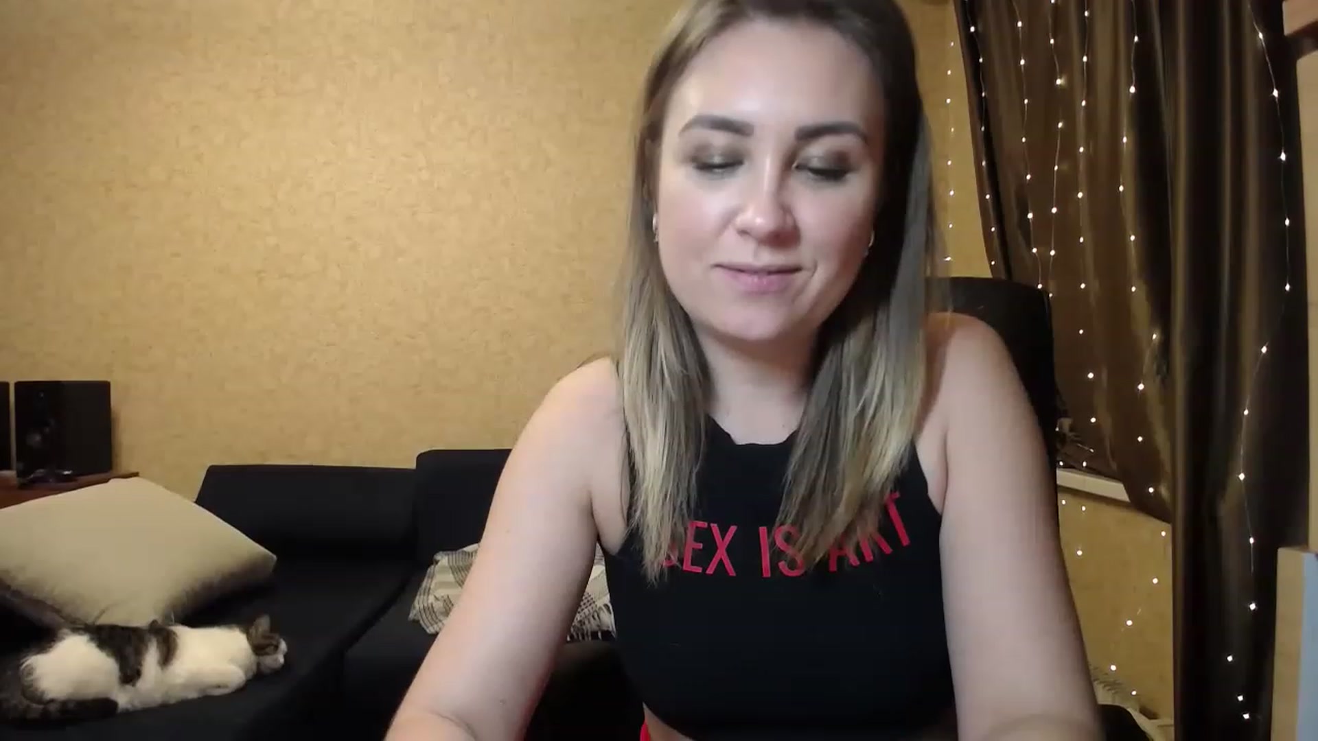 Gallery image thumbnail from Tarot__Reader's myfreecams stream on, 01/23/2023, 01:34 image 10 of 20