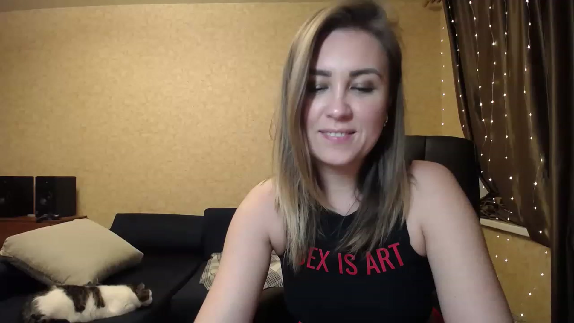 Gallery image thumbnail from Tarot__Reader's myfreecams stream on, 01/23/2023, 01:34 image 15 of 20