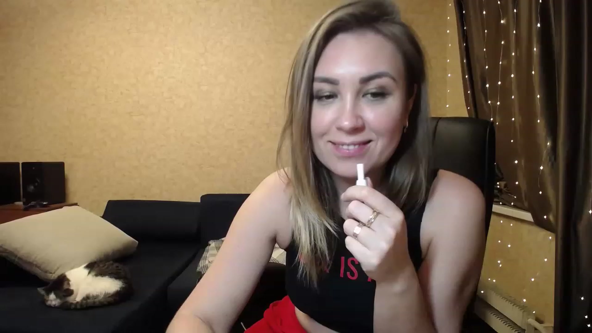 Gallery image thumbnail from Tarot__Reader's myfreecams stream on, 01/23/2023, 01:34 image 20 of 20