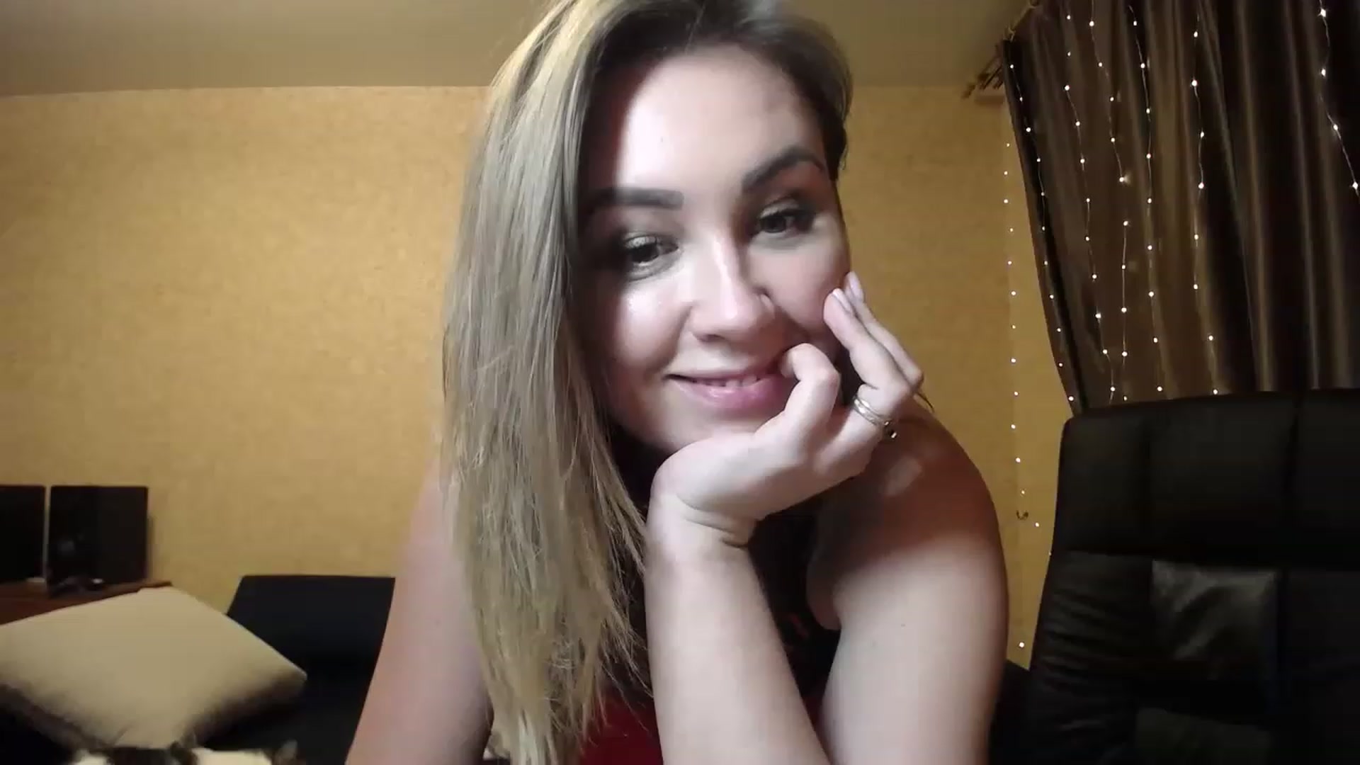 Gallery image thumbnail from Tarot__Reader's myfreecams stream on, 01/23/2023, 01:34 image 12 of 20