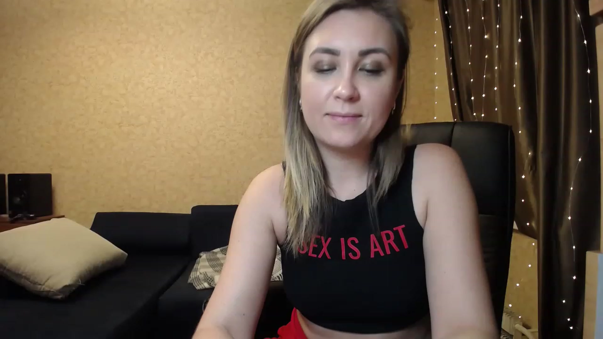 Gallery image thumbnail from Tarot__Reader's myfreecams stream on, 01/23/2023, 01:34 image 1 of 20