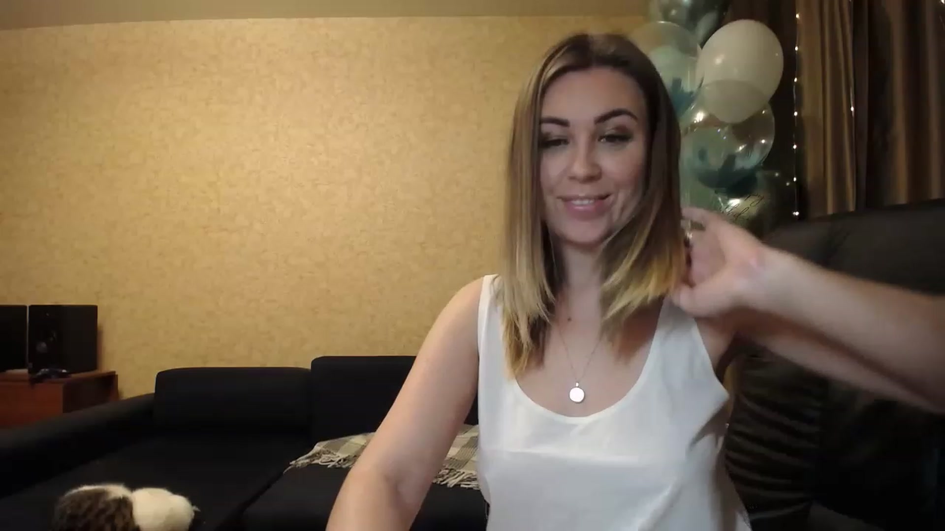 Gallery image thumbnail from Tarot__Reader's myfreecams stream on, 01/27/2023, 01:21 image 15 of 20