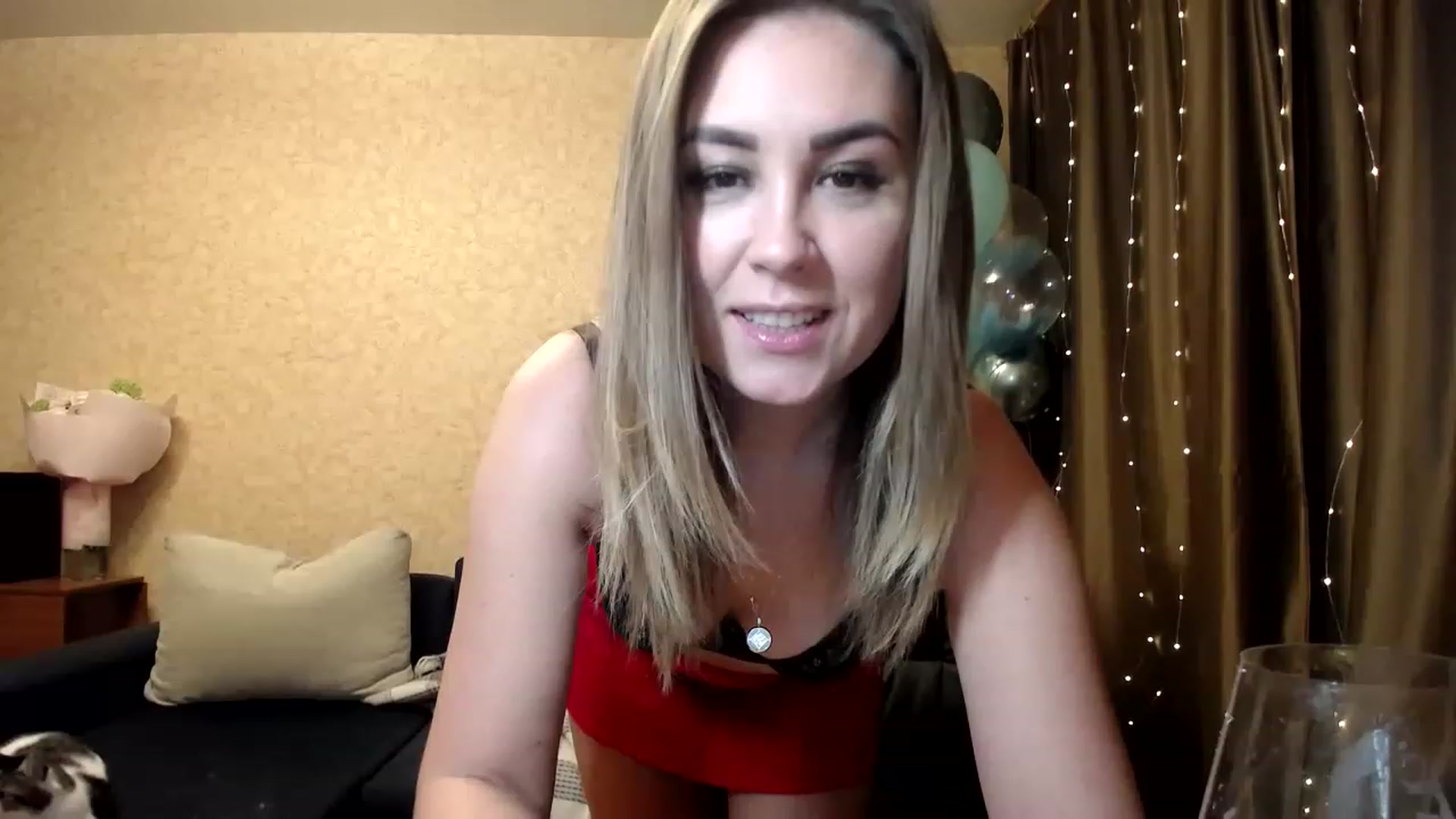 Gallery image thumbnail from Tarot__Reader's myfreecams stream on, 01/28/2023, 24:58 image 10 of 20