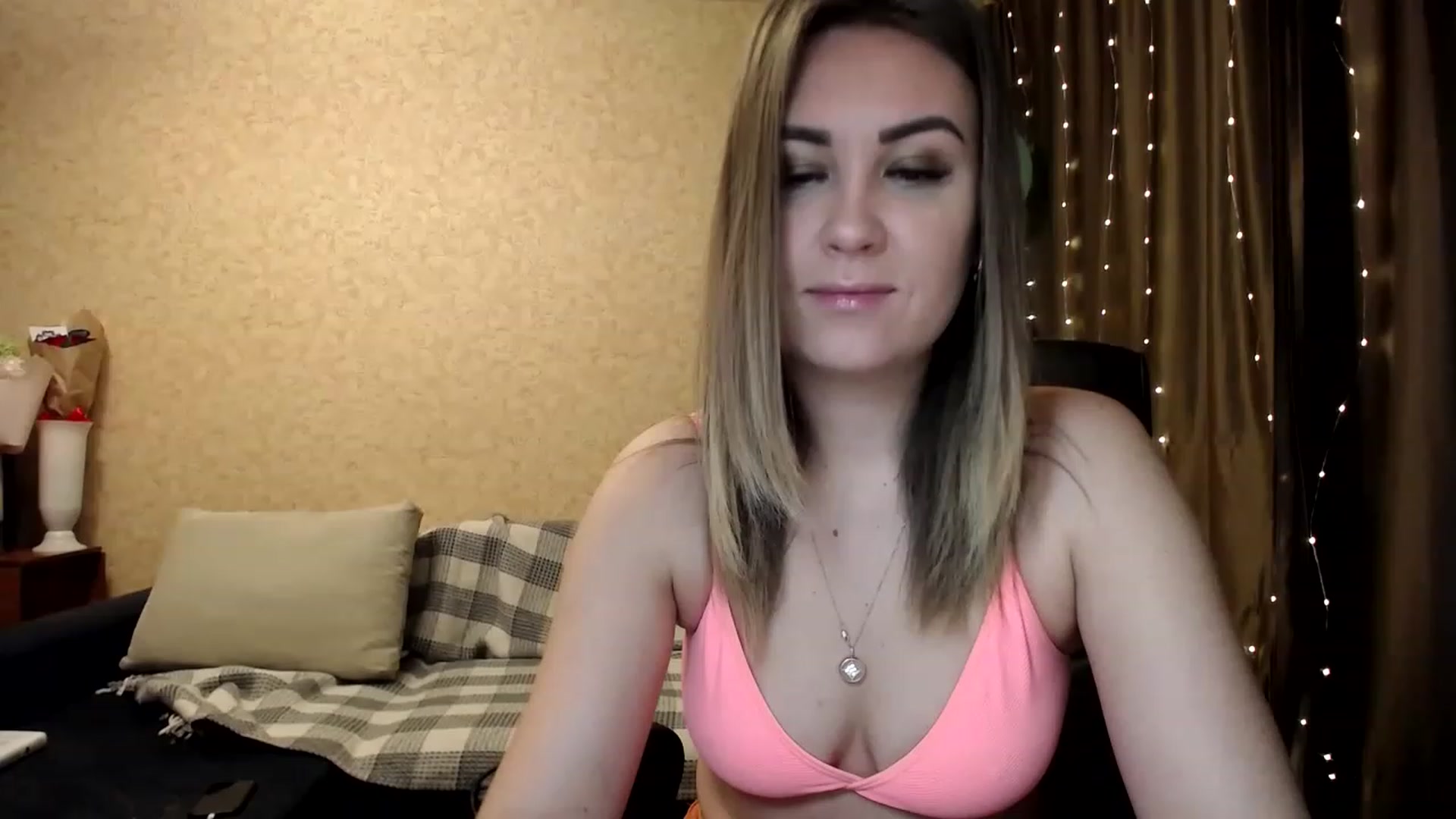Gallery image thumbnail from Tarot__Reader's myfreecams stream on, 01/31/2023, 01:19 image 12 of 20