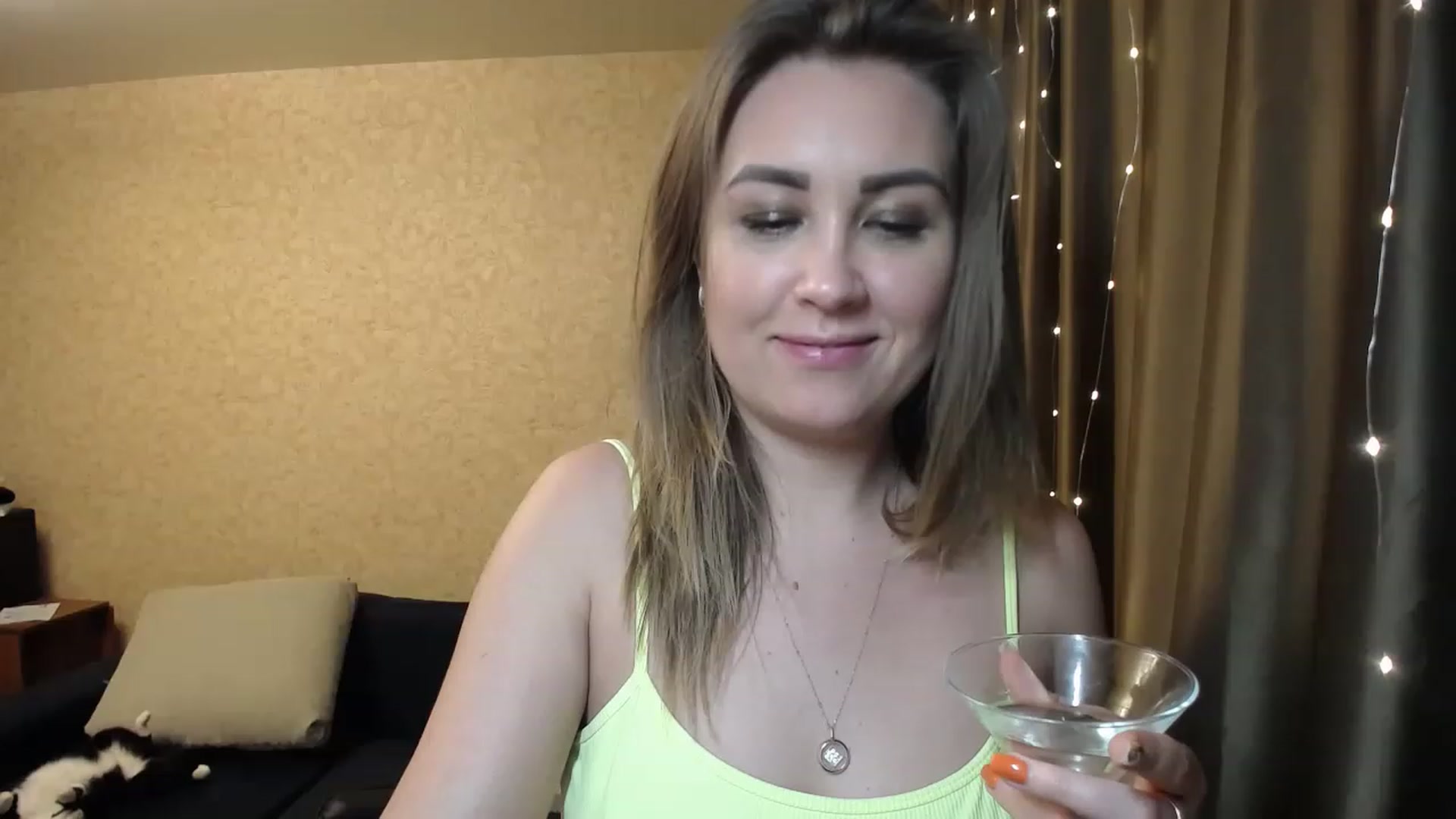 Gallery image thumbnail from Tarot__Reader's myfreecams stream on, 02/17/2023, 02:15 image 12 of 20