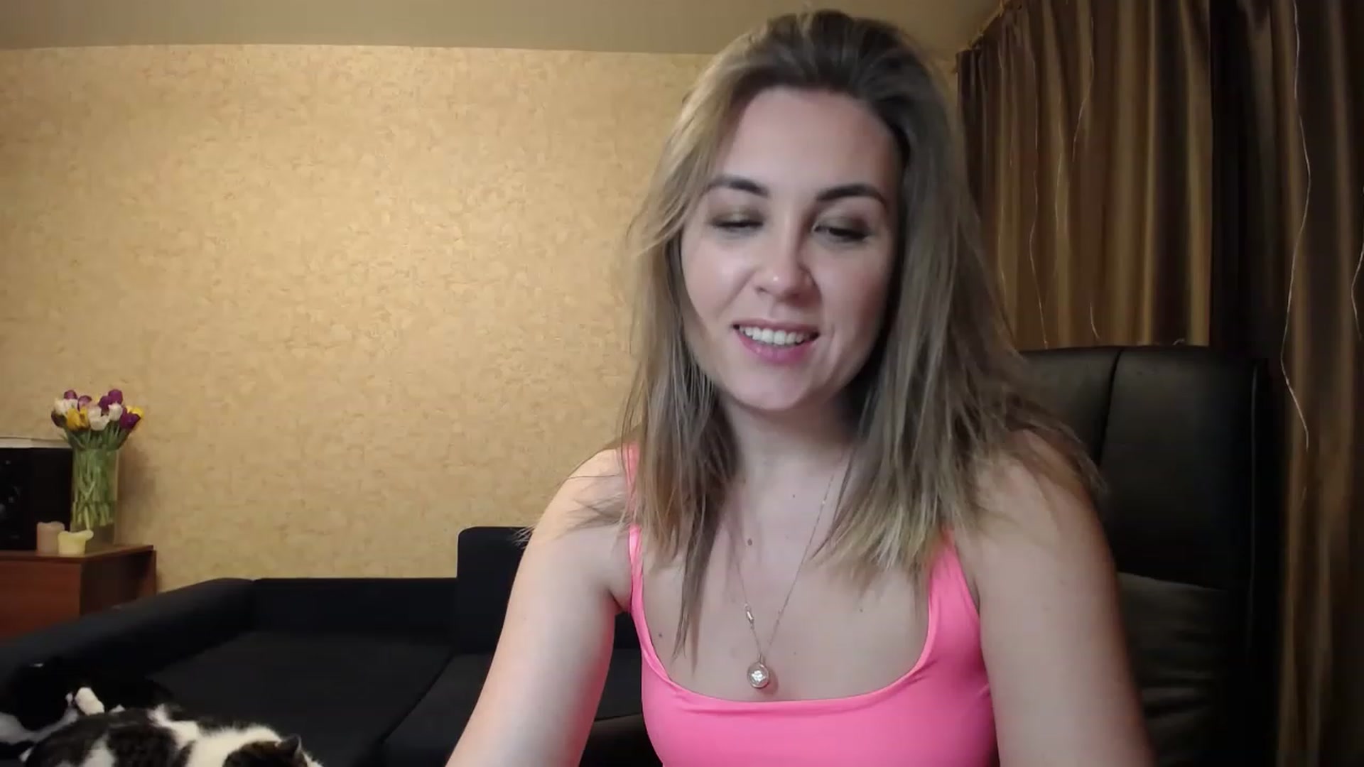 Gallery image thumbnail from Tarot__Reader's myfreecams stream on, 03/11/2023, 03:38 image 12 of 20