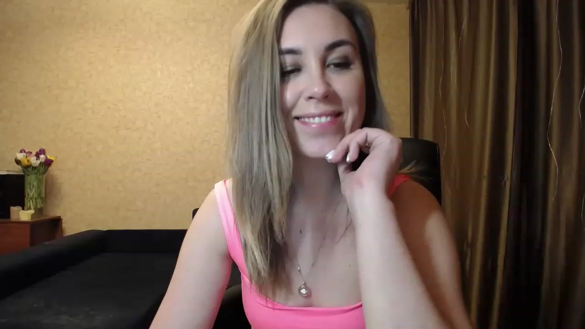 Gallery image thumbnail from Tarot__Reader's myfreecams stream on, 03/11/2023, 03:38 image 20 of 20