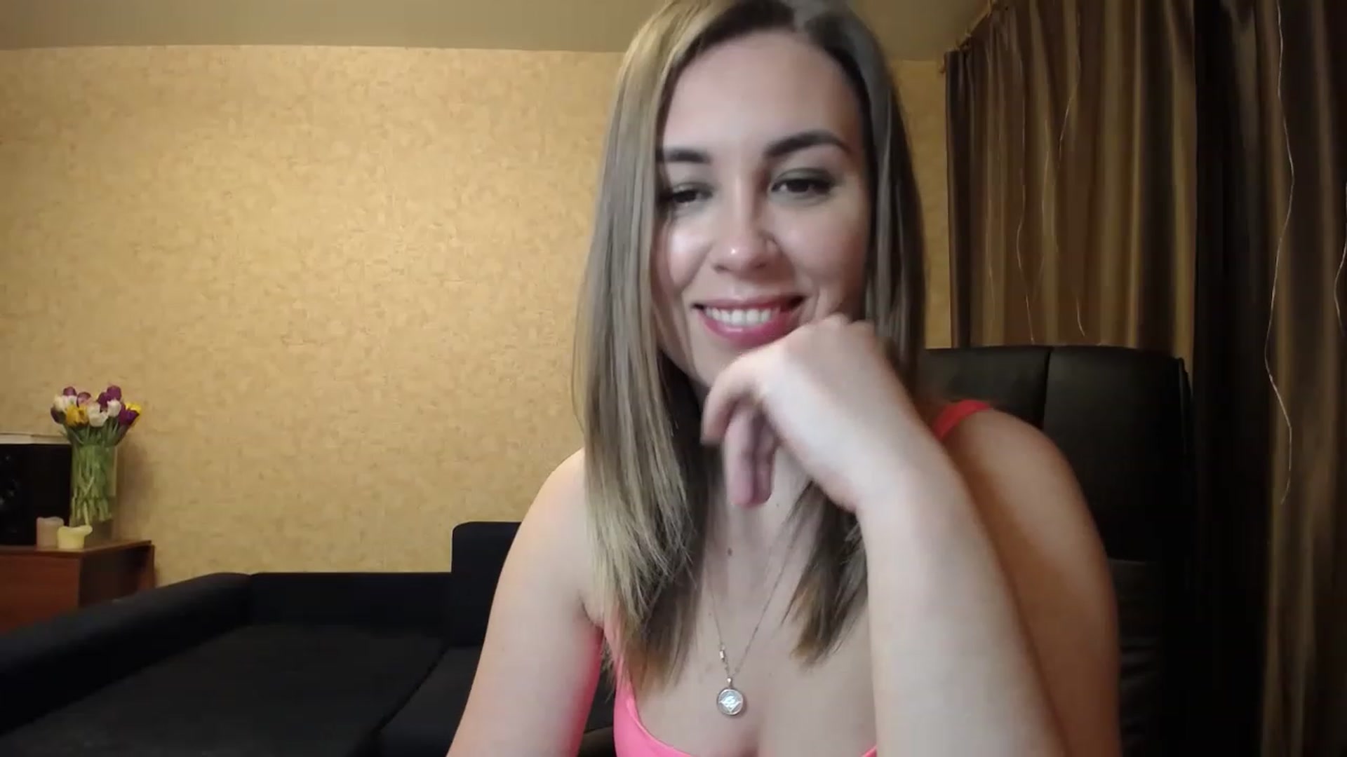 Gallery image thumbnail from Tarot__Reader's myfreecams stream on, 03/11/2023, 03:38 image 15 of 20