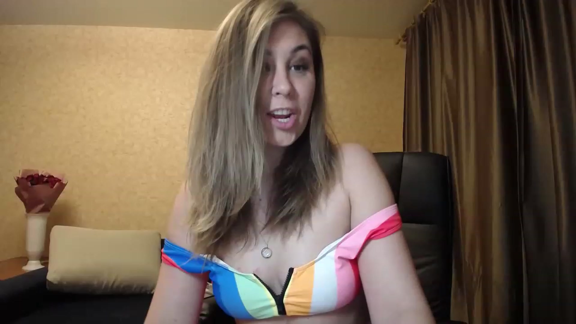 Gallery image thumbnail from Tarot__Reader's myfreecams stream on, 05/13/2023, 02:28 image 6 of 20