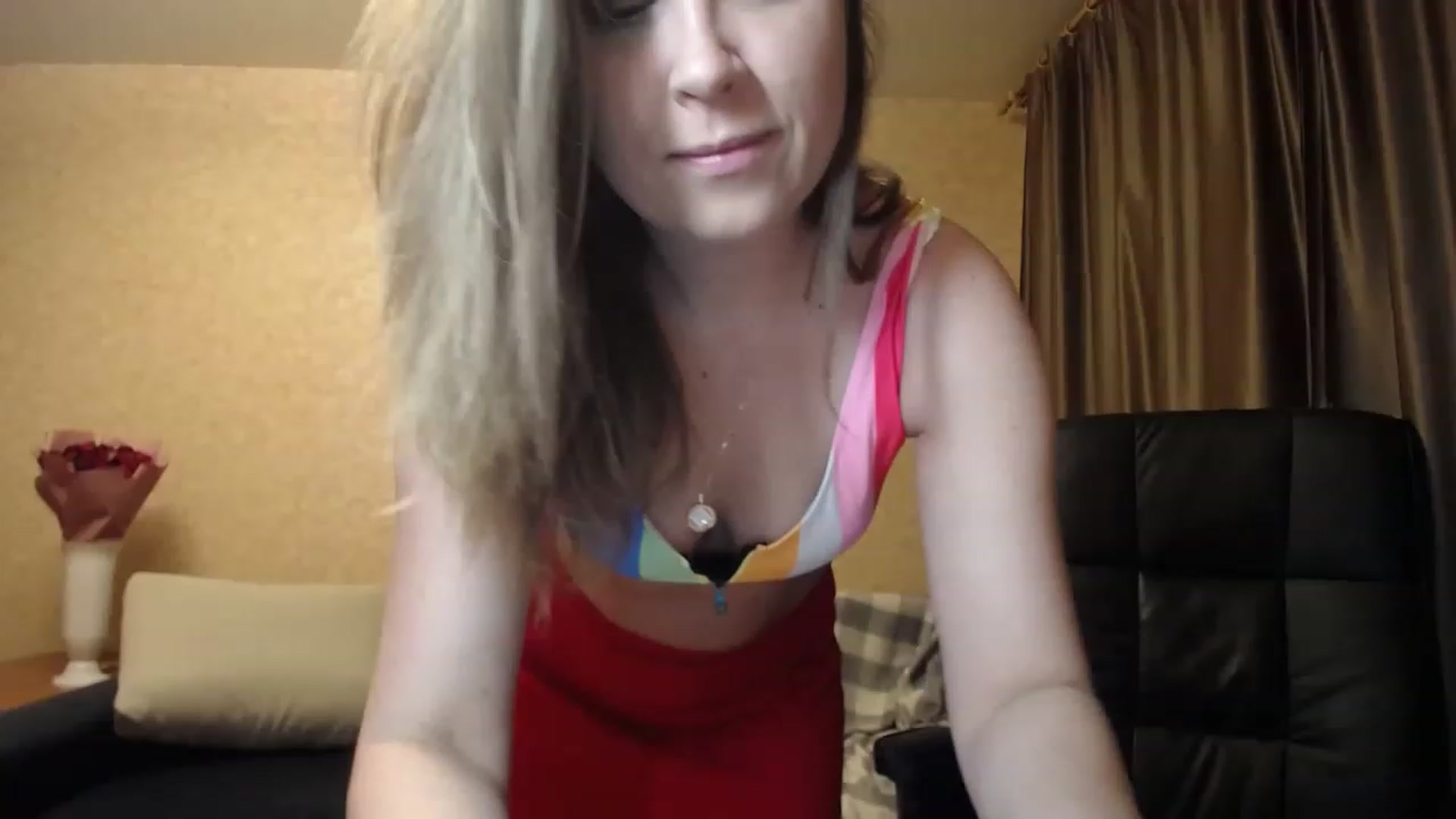 Gallery image thumbnail from Tarot__Reader's myfreecams stream on, 05/13/2023, 02:28 image 1 of 20