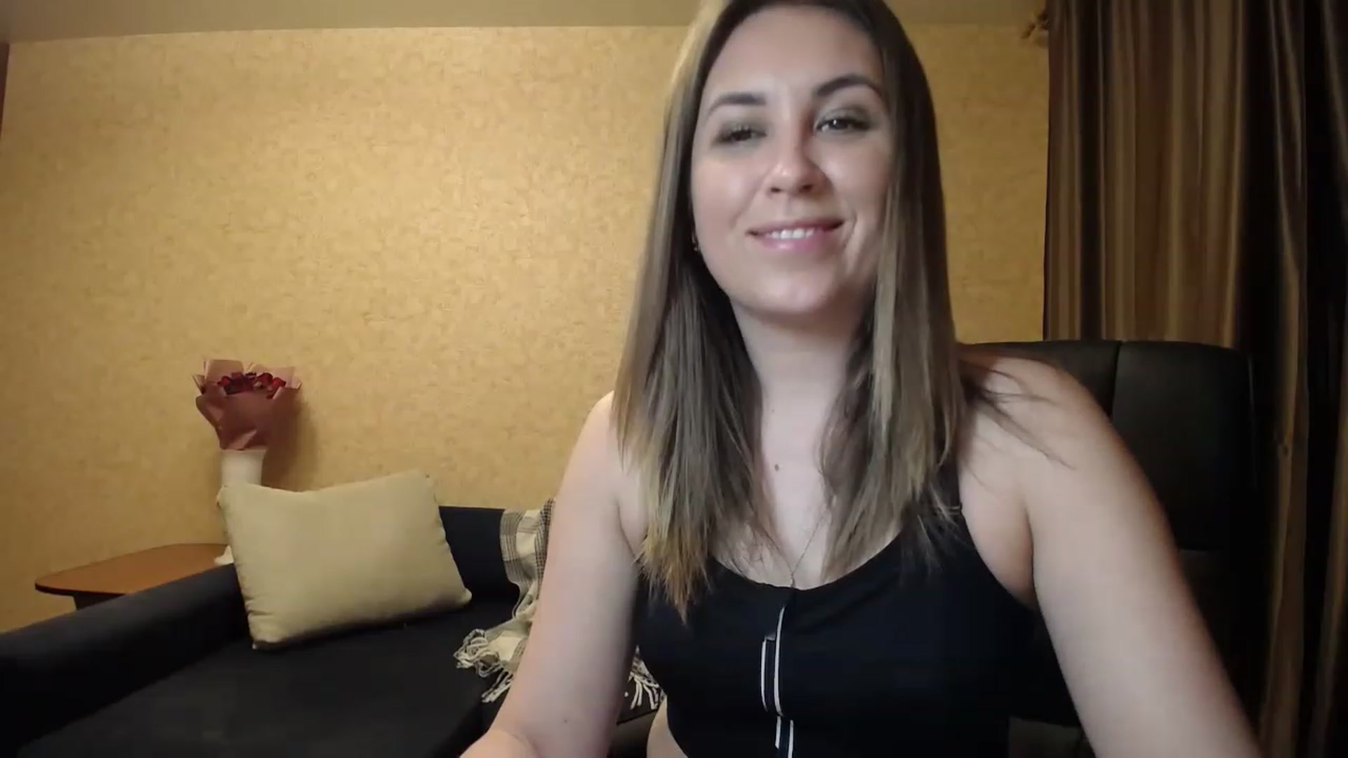 Gallery image thumbnail from Tarot__Reader's myfreecams stream on, 05/15/2023, 01:38 image 17 of 20