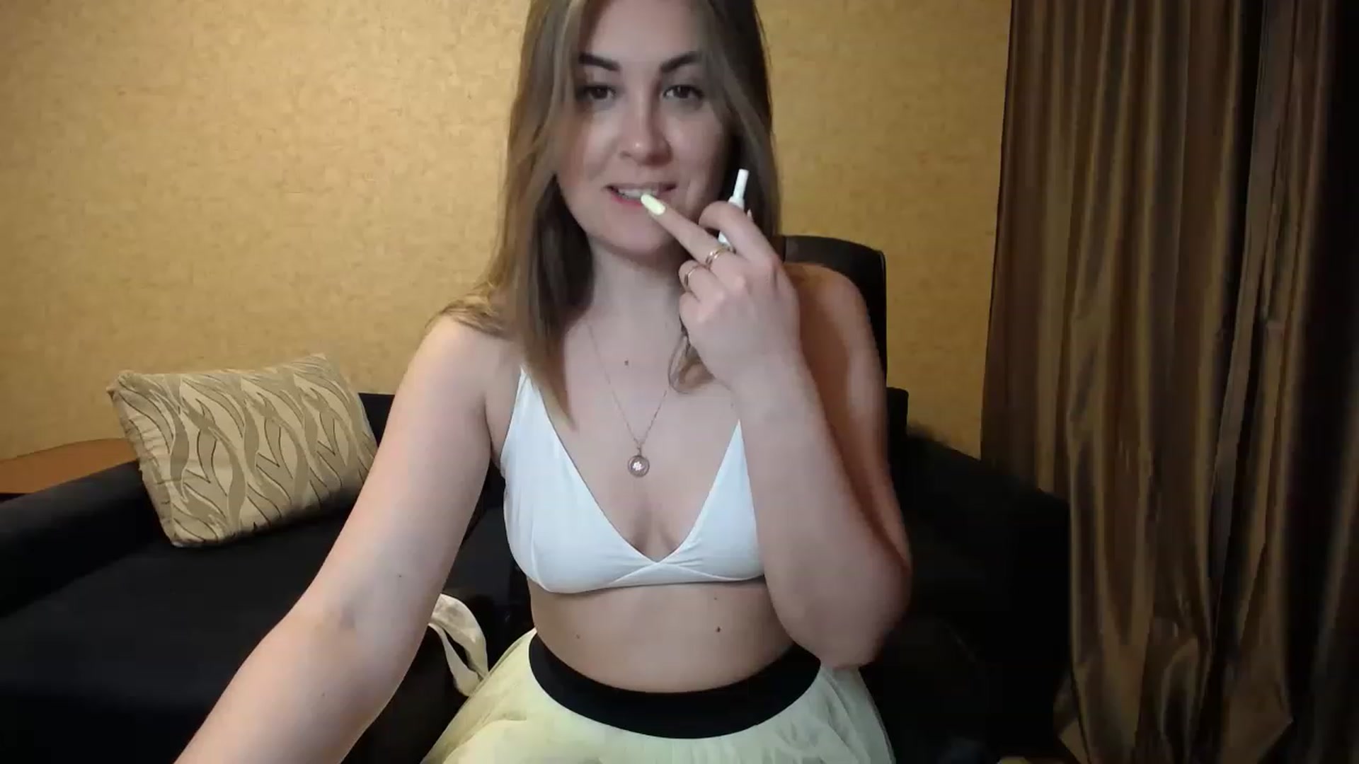 Gallery image thumbnail from Tarot__Reader's myfreecams stream on, 06/03/2023, 23:52 image 17 of 20