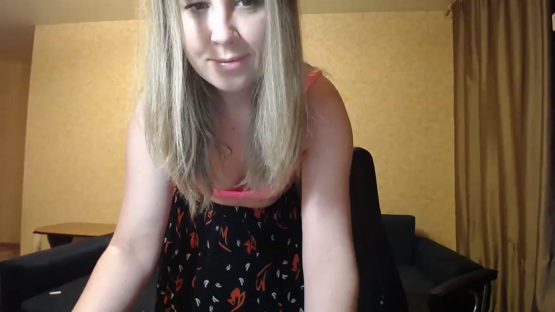 Gallery image thumbnail from Tarot__Reader's myfreecams stream on, 06/18/2023, 22:11 image 8 of 20
