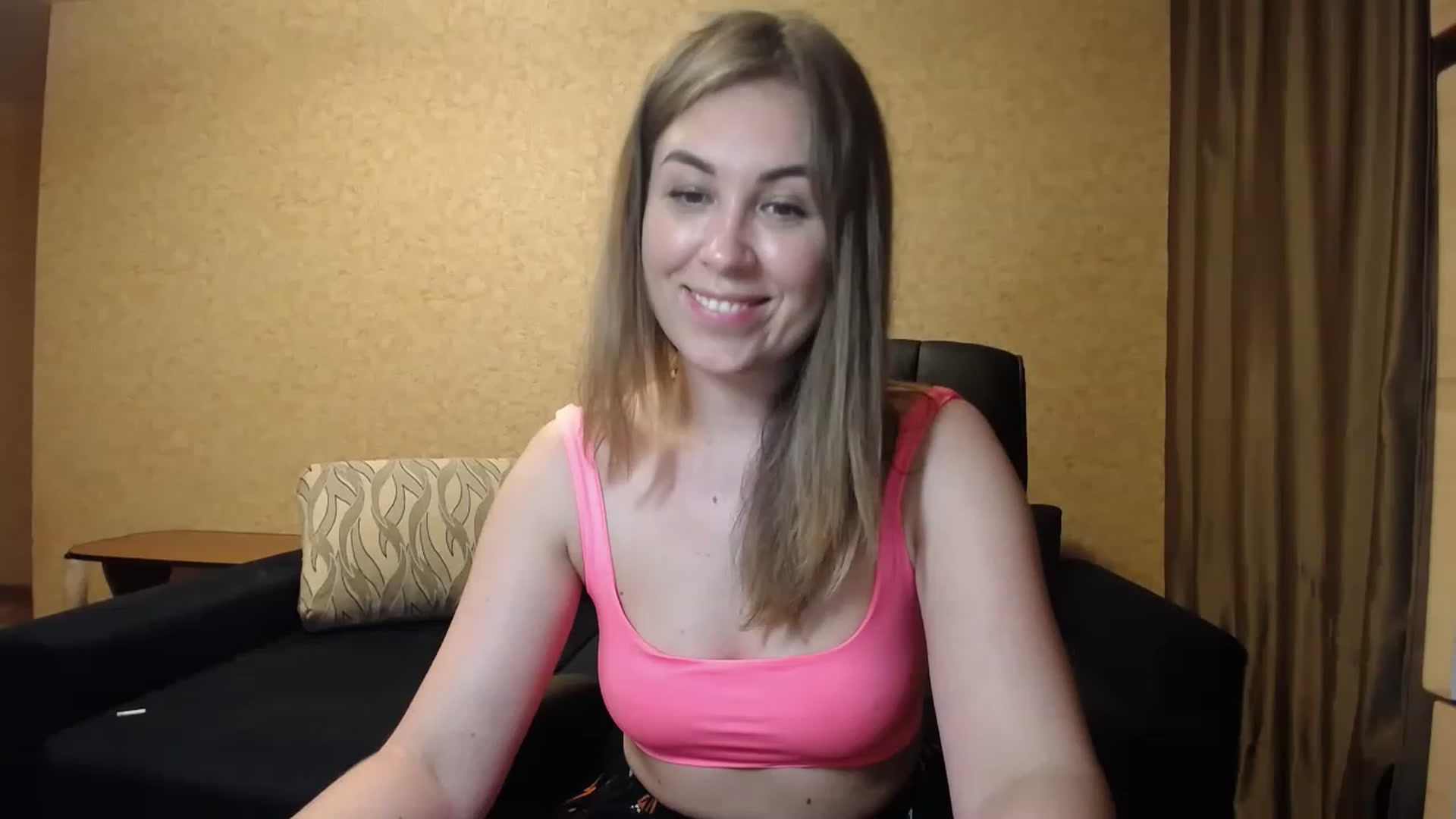 Gallery image thumbnail from Tarot__Reader's myfreecams stream on, 06/18/2023, 23:02 image 18 of 20
