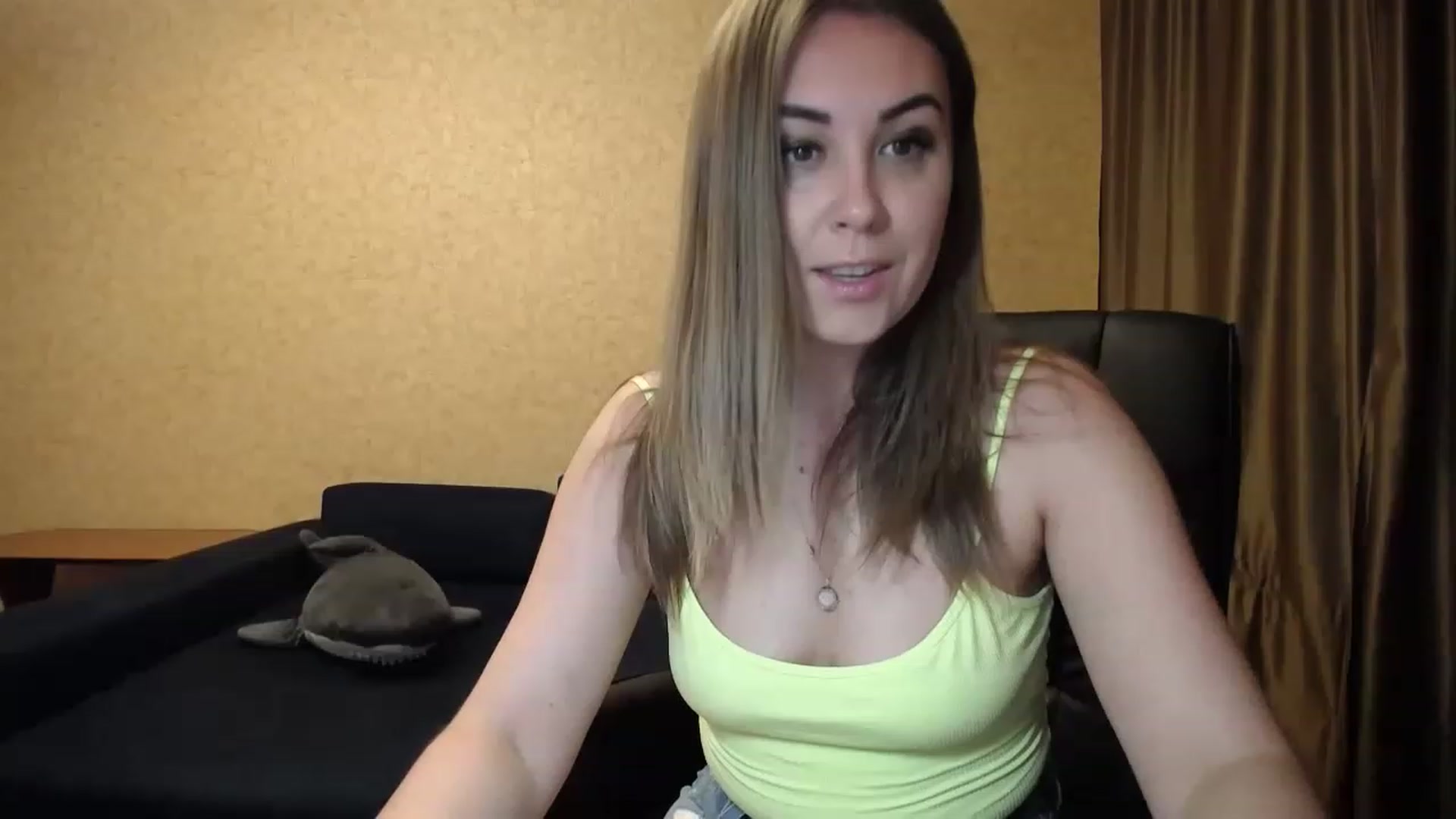 Gallery image thumbnail from Tarot__Reader's myfreecams stream on, 06/25/2023, 01:35 image 1 of 20