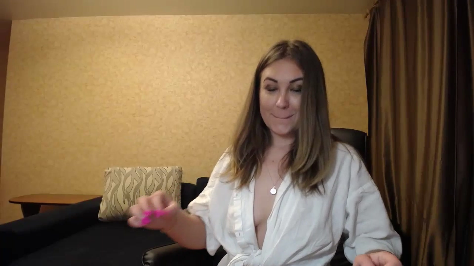 Gallery image thumbnail from Tarot__Reader's myfreecams stream on, 06/29/2023, 23:35 image 10 of 20