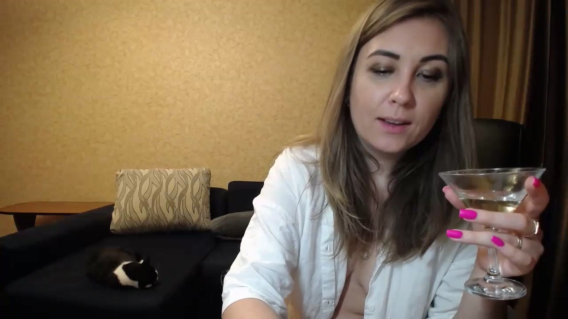 Gallery image thumbnail from Tarot__Reader's myfreecams stream on, 06/30/2023, 24:54 image 13 of 20