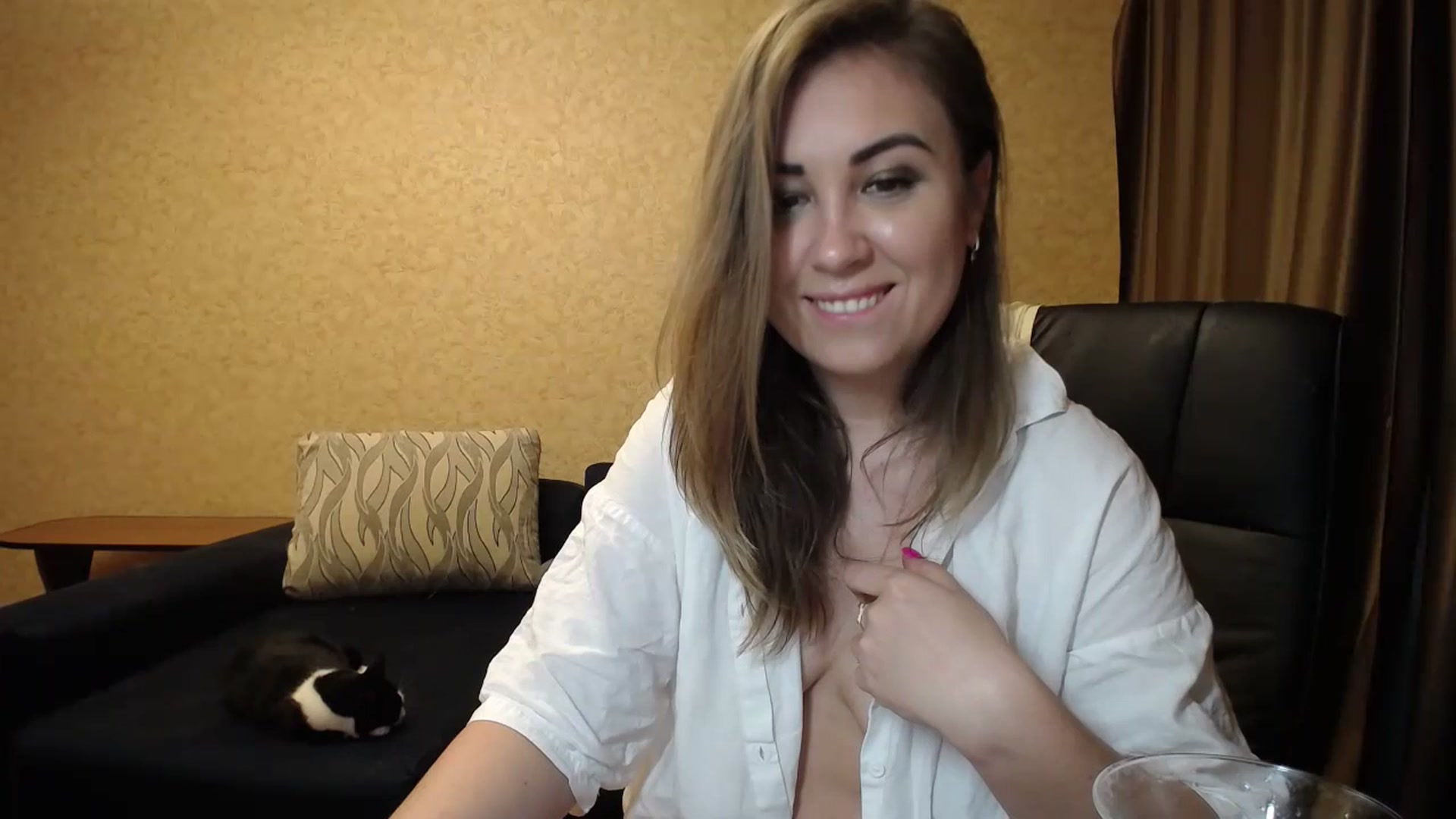 Gallery image thumbnail from Tarot__Reader's myfreecams stream on, 06/30/2023, 24:54 image 1 of 20