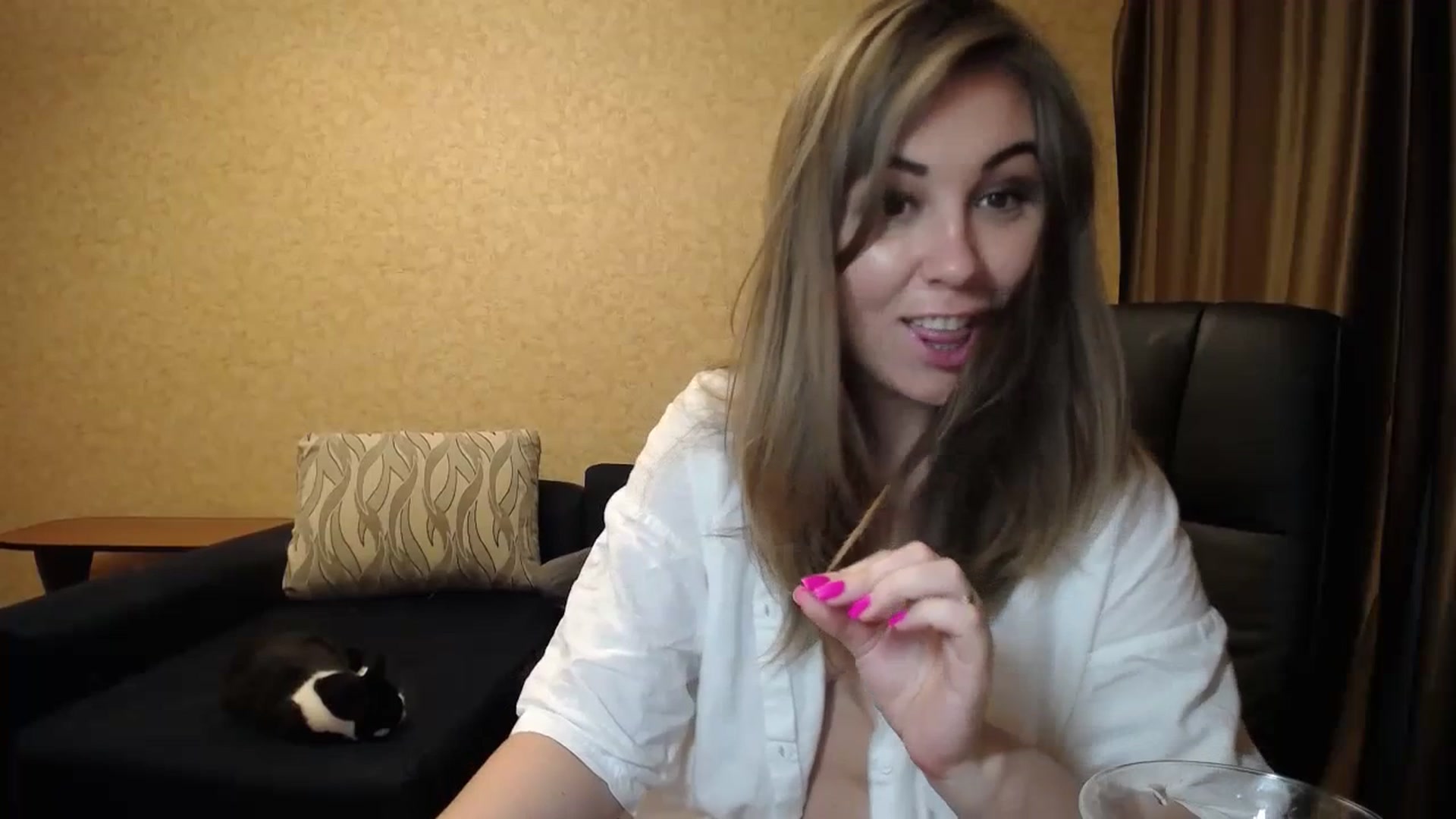 Gallery image thumbnail from Tarot__Reader's myfreecams stream on, 06/30/2023, 24:54 image 11 of 20