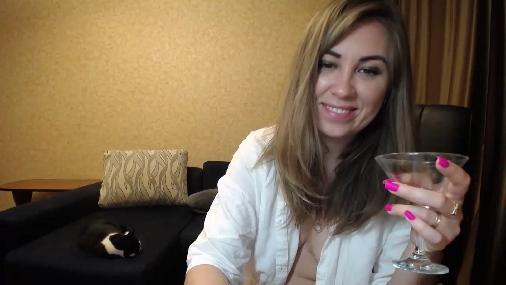 Gallery image thumbnail from Tarot__Reader's myfreecams stream on, 06/30/2023, 24:54 image 18 of 20
