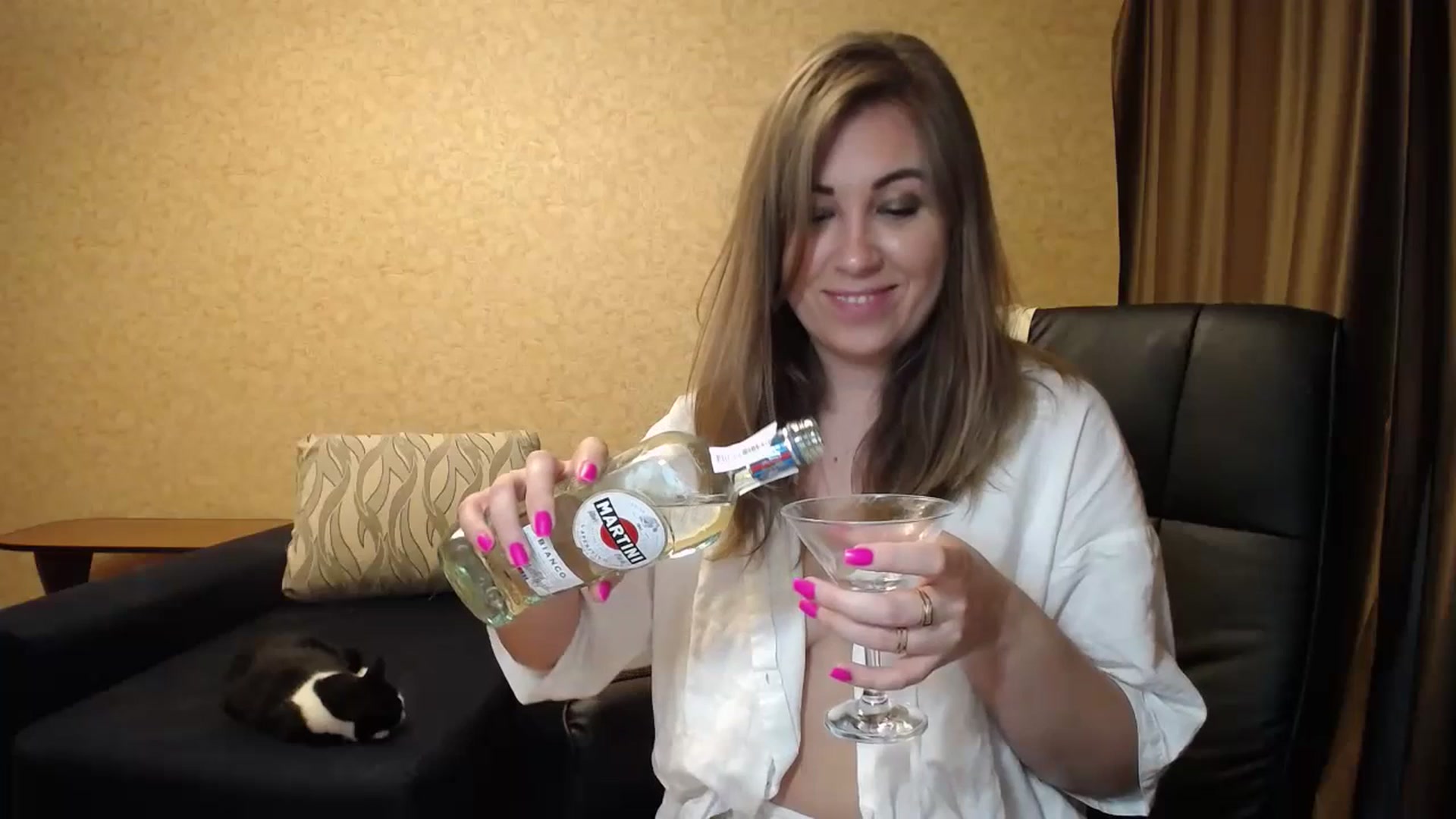 Gallery image thumbnail from Tarot__Reader's myfreecams stream on, 06/30/2023, 24:54 image 12 of 20