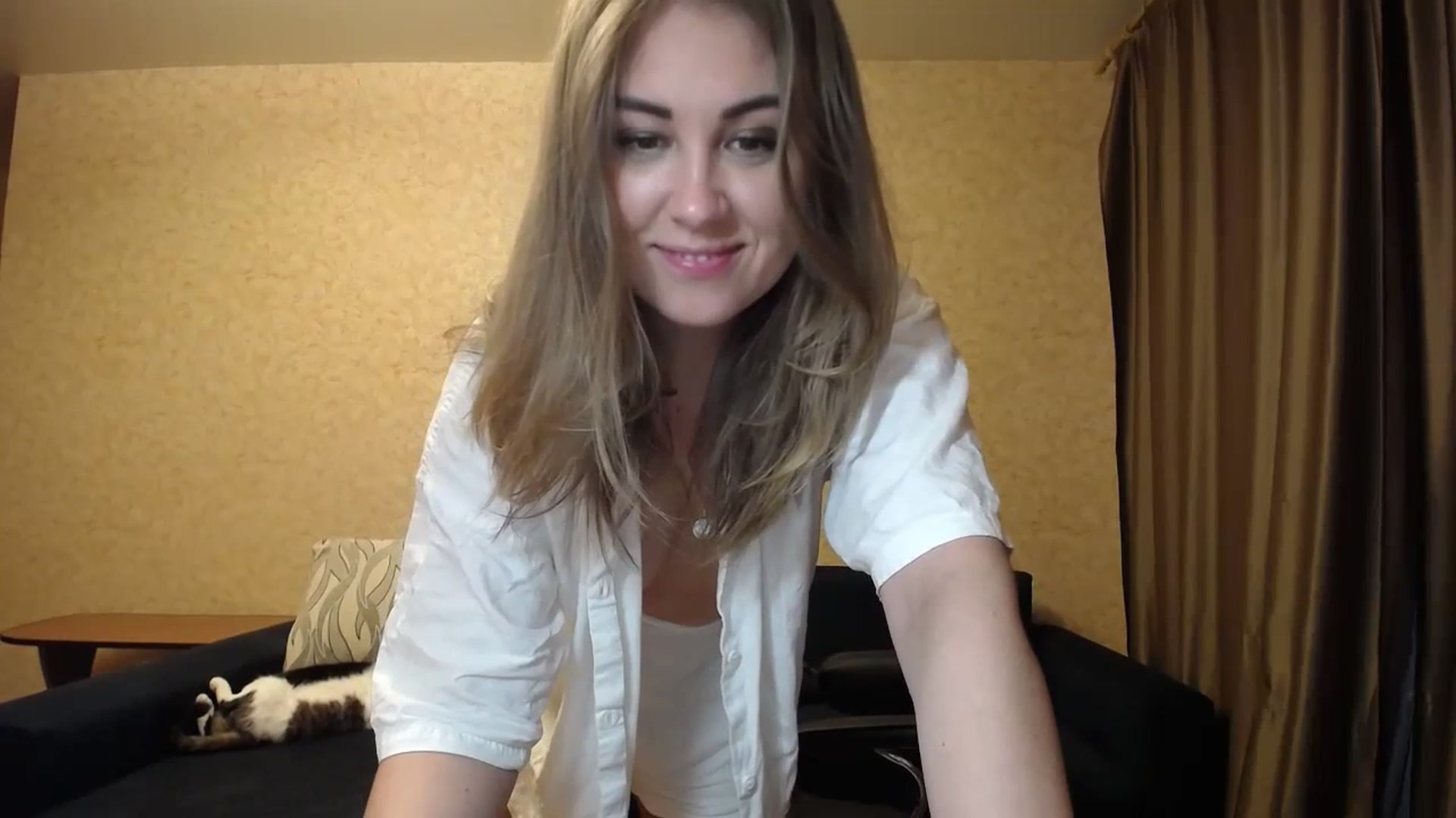 Gallery image thumbnail from Tarot__Reader's myfreecams stream on, 06/30/2023, 02:51 image 12 of 20