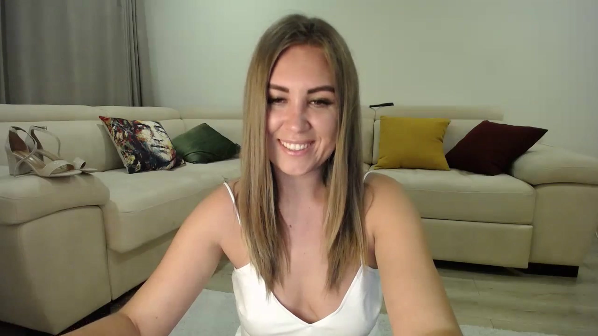 Gallery image thumbnail from Tarot__Reader's myfreecams stream on, 09/10/2023, 24:39 image 12 of 20