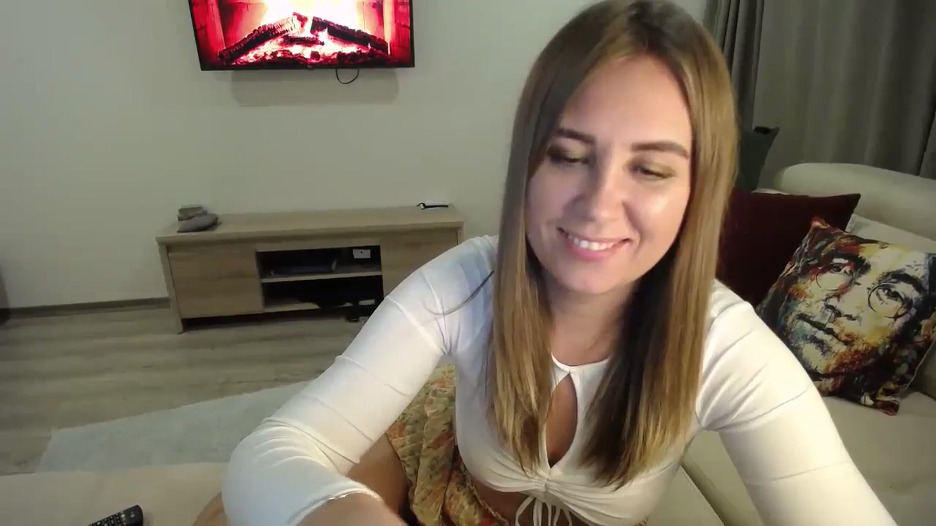 Gallery image thumbnail from Tarot__Reader's myfreecams stream on, 10/08/2023, 24:58 image 17 of 20