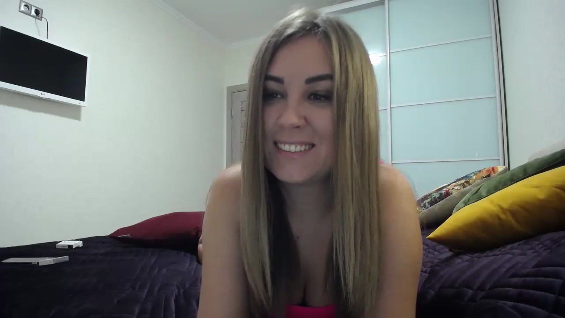 Gallery image thumbnail from Tarot__Reader's myfreecams stream on, 11/18/2023, 14:42 image 3 of 20