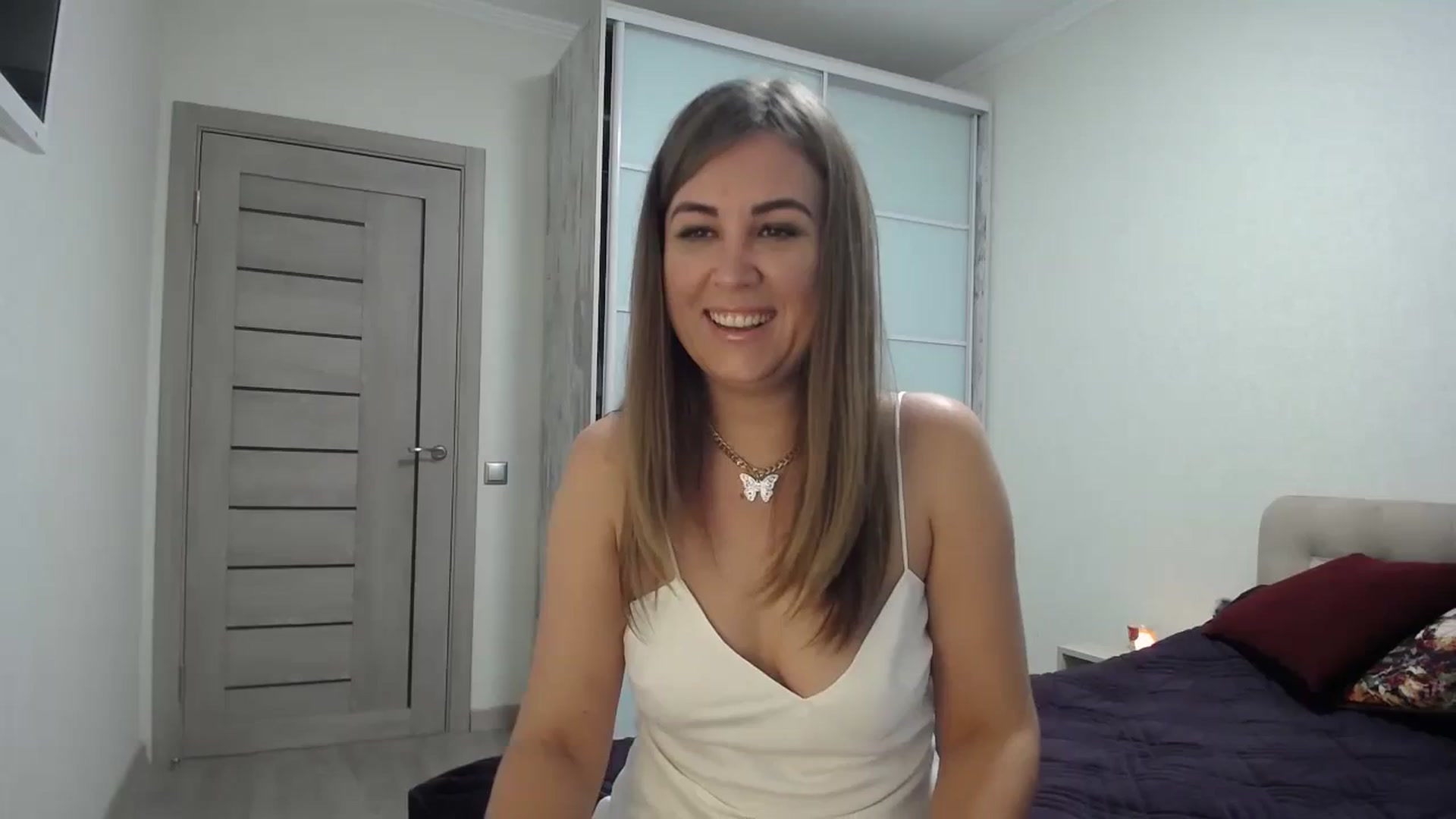 Gallery image thumbnail from Tarot__Reader's myfreecams stream on, 11/25/2023, 14:32 image 6 of 20