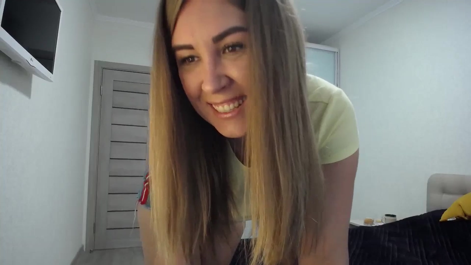 Gallery image thumbnail from Tarot__Reader's myfreecams stream on, 12/03/2023, 13:32 image 18 of 20