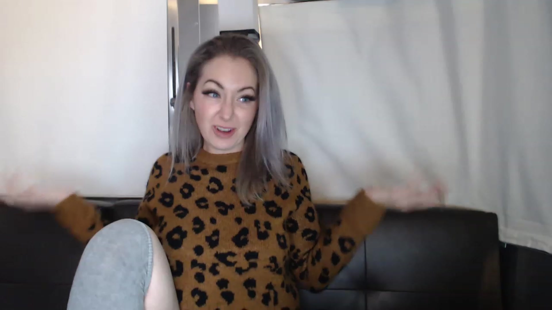 Gallery image thumbnail from Tarra_Rose's myfreecams stream on, 12/17/2022, 04:18 image 15 of 20