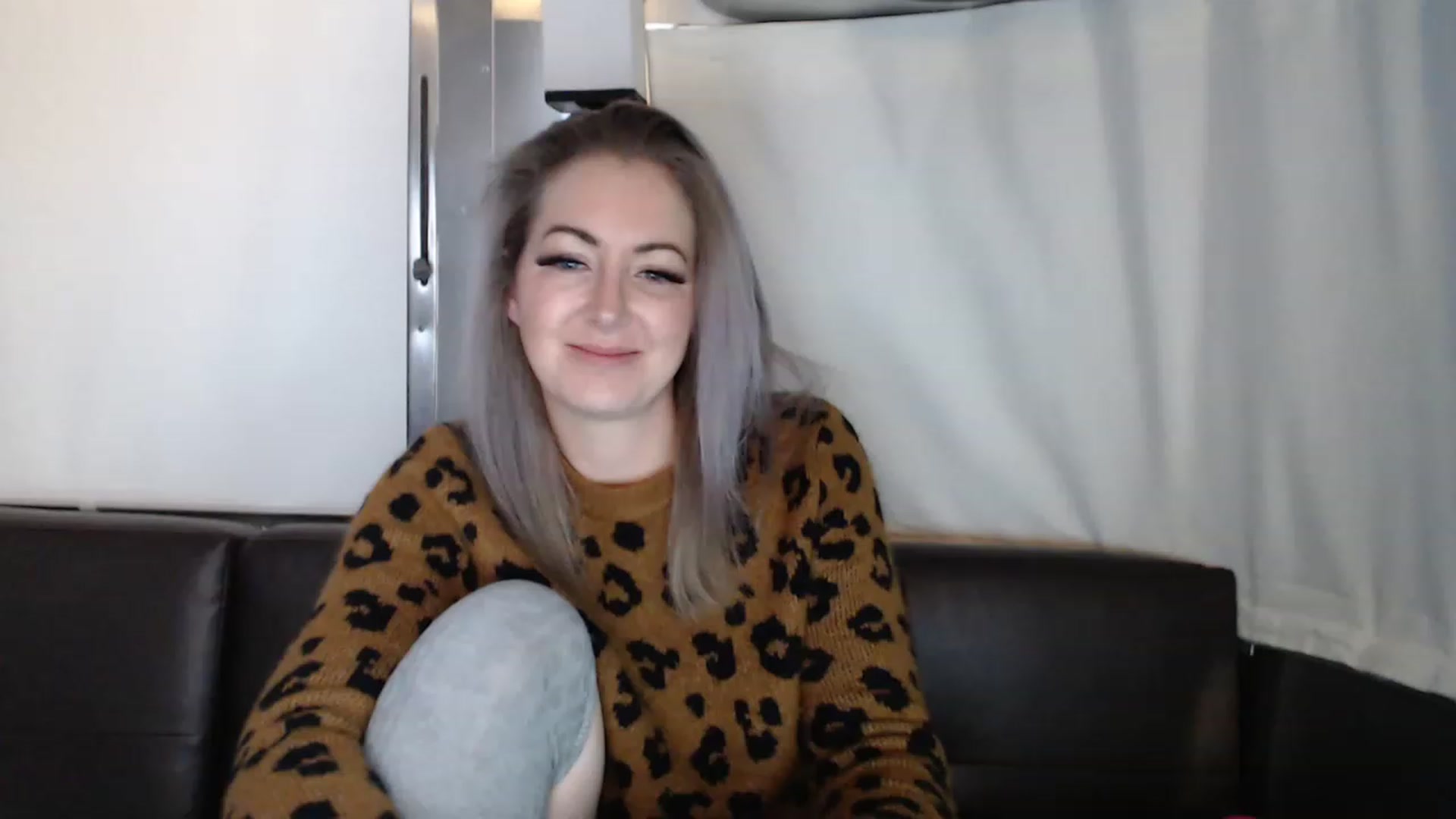 Gallery image thumbnail from Tarra_Rose's myfreecams stream on, 12/17/2022, 04:18 image 3 of 20
