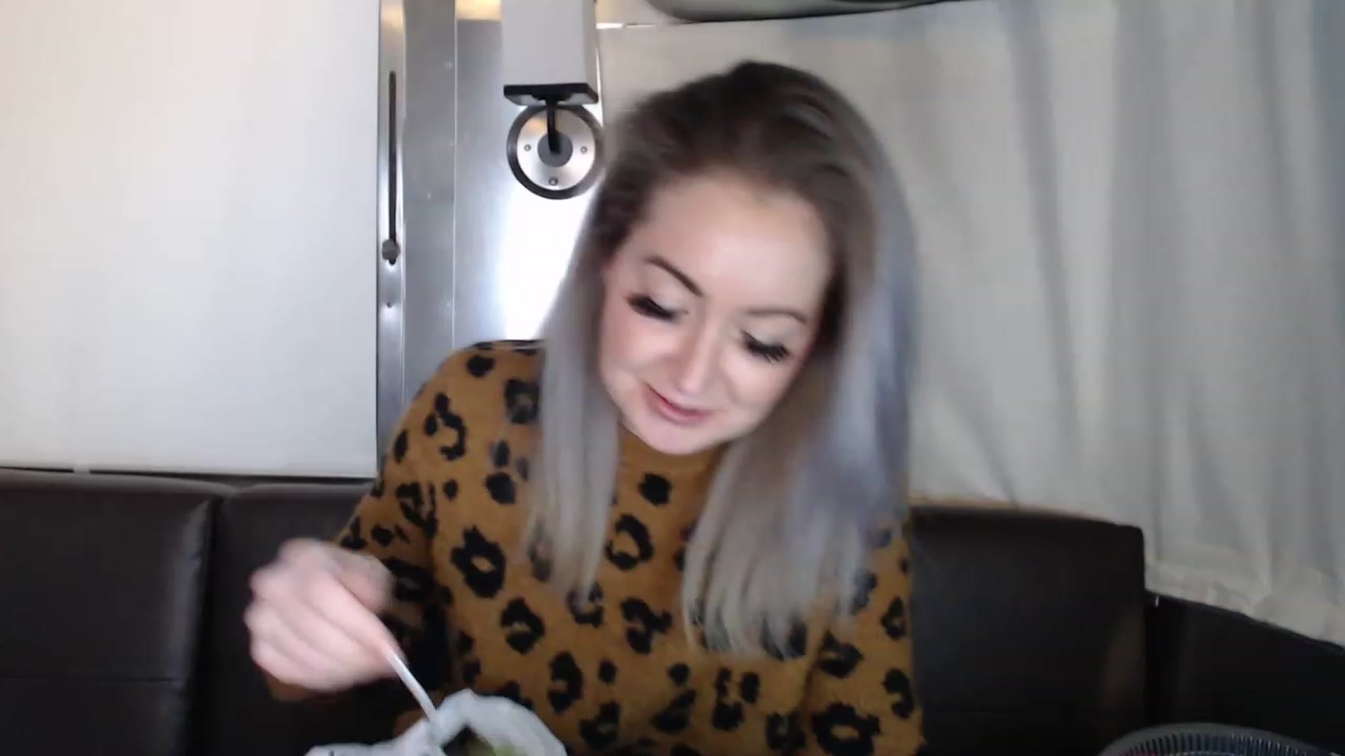 Gallery image thumbnail from Tarra_Rose's myfreecams stream on, 12/17/2022, 04:18 image 6 of 20