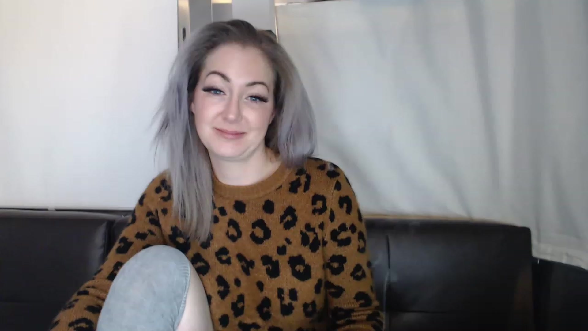 Gallery image thumbnail from Tarra_Rose's myfreecams stream on, 12/17/2022, 04:18 image 17 of 20