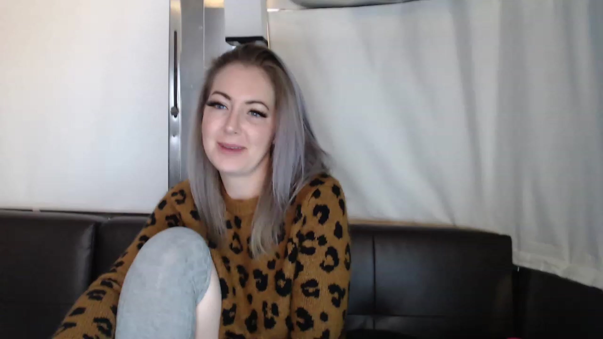 Gallery image thumbnail from Tarra_Rose's myfreecams stream on, 12/17/2022, 04:18 image 1 of 20