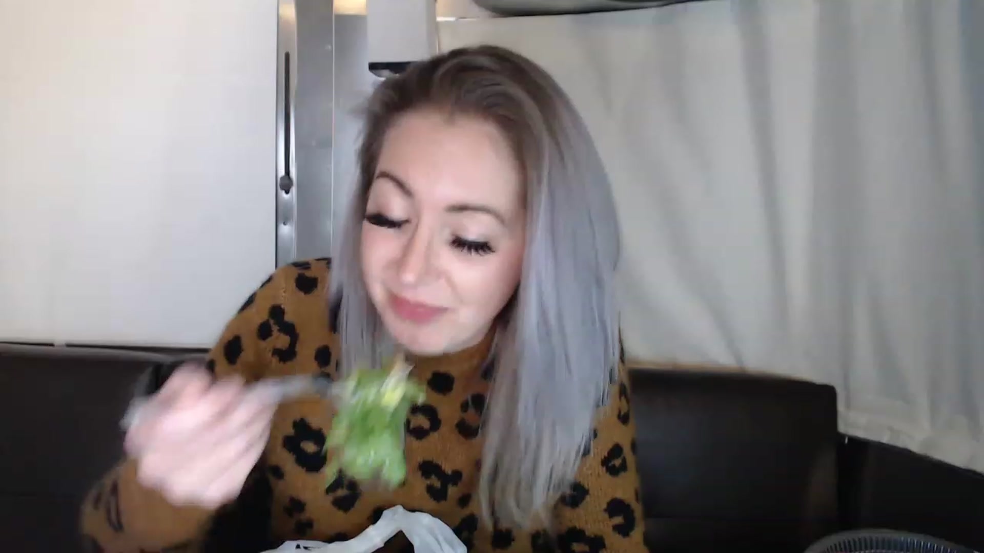 Gallery image thumbnail from Tarra_Rose's myfreecams stream on, 12/17/2022, 04:18 image 8 of 20