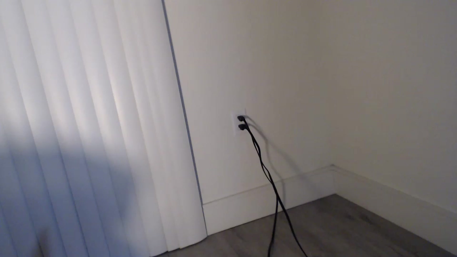 Gallery image thumbnail from Tarra_Rose's myfreecams stream on, 12/21/2022, 05:29 image 17 of 20