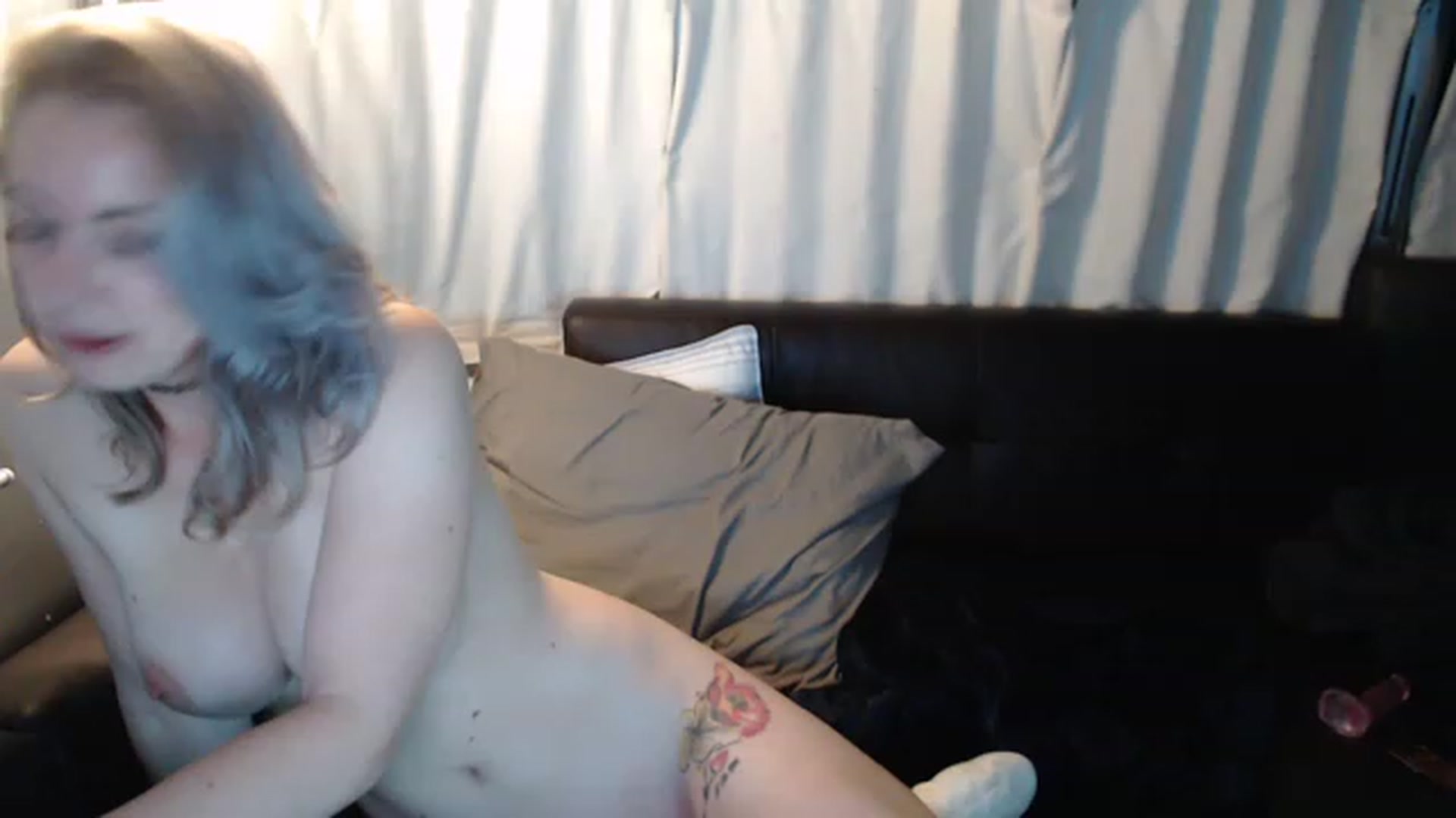 Gallery image thumbnail from Tarra_Rose's myfreecams stream on, 01/12/2023, 09:07 image 2 of 20
