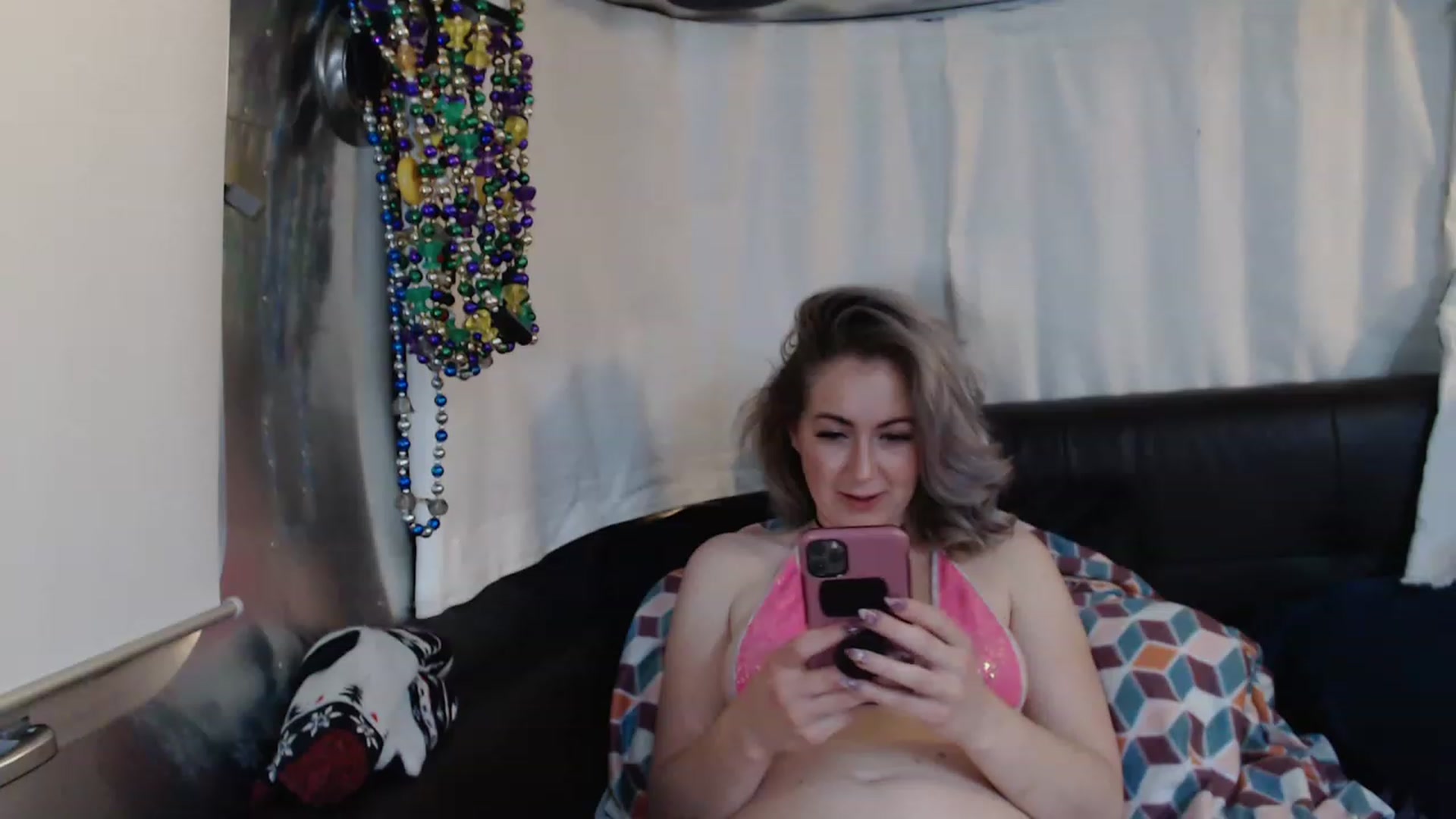 Gallery image thumbnail from Tarra_Rose's myfreecams stream on, 02/28/2023, 01:25 image 19 of 20