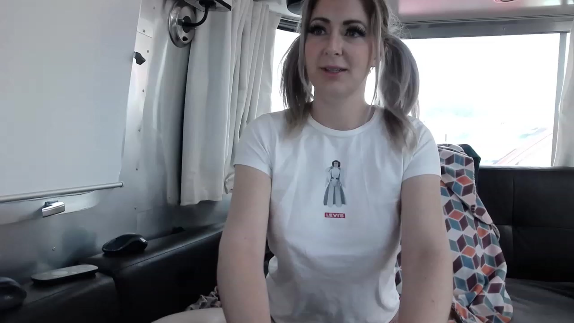 Gallery image thumbnail from Tarra_Rose's myfreecams stream on, 03/13/2023, 22:21 image 3 of 20