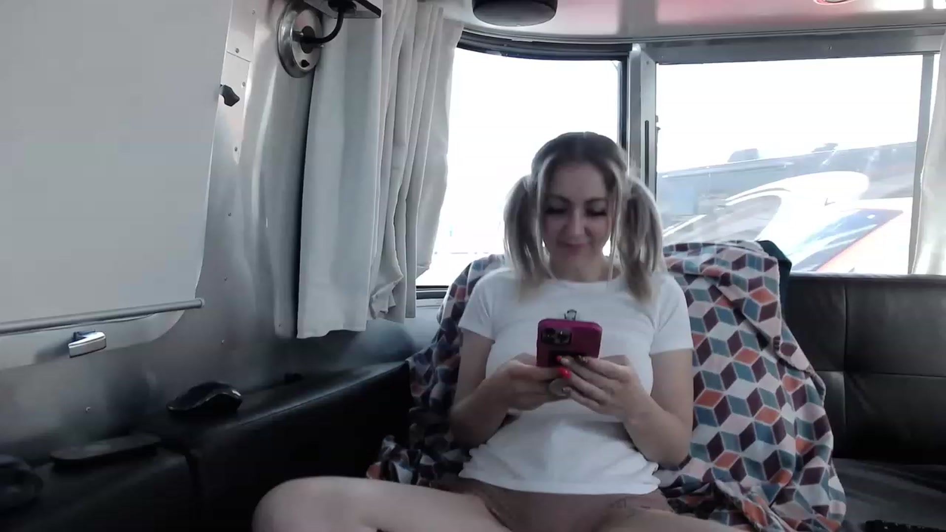 Gallery image thumbnail from Tarra_Rose's myfreecams stream on, 03/13/2023, 22:21 image 6 of 20