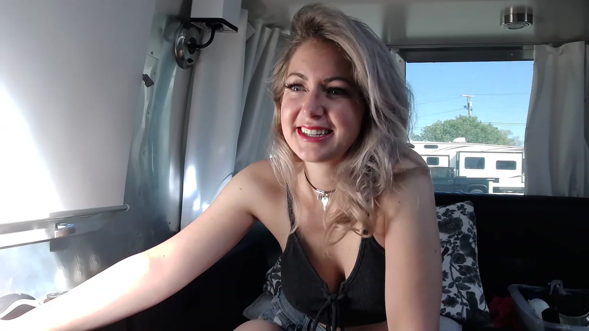 Gallery image thumbnail from Tarra_Rose's myfreecams stream on, 03/20/2023, 21:06 image 11 of 20